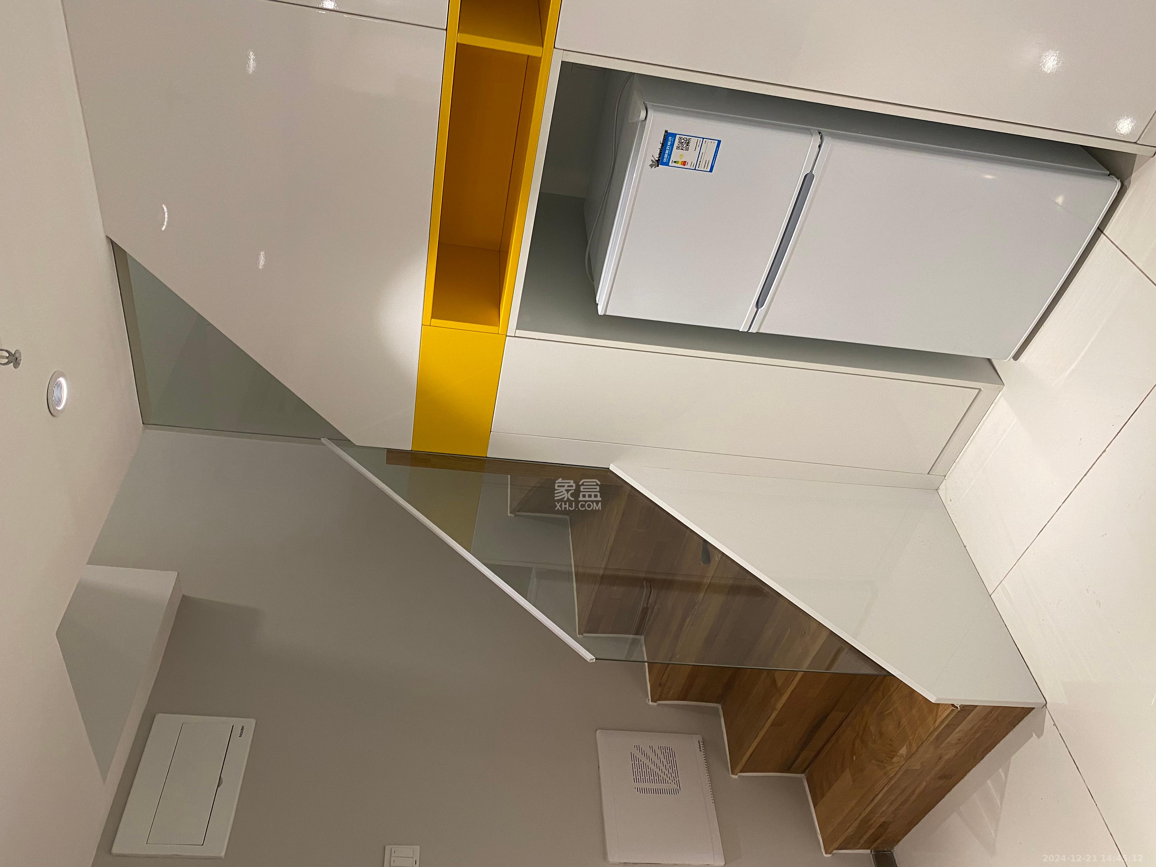 时代年华  3室2厅2卫    2000.0元/月 时代年华  3室2厅2卫    2000.0元/月室内图