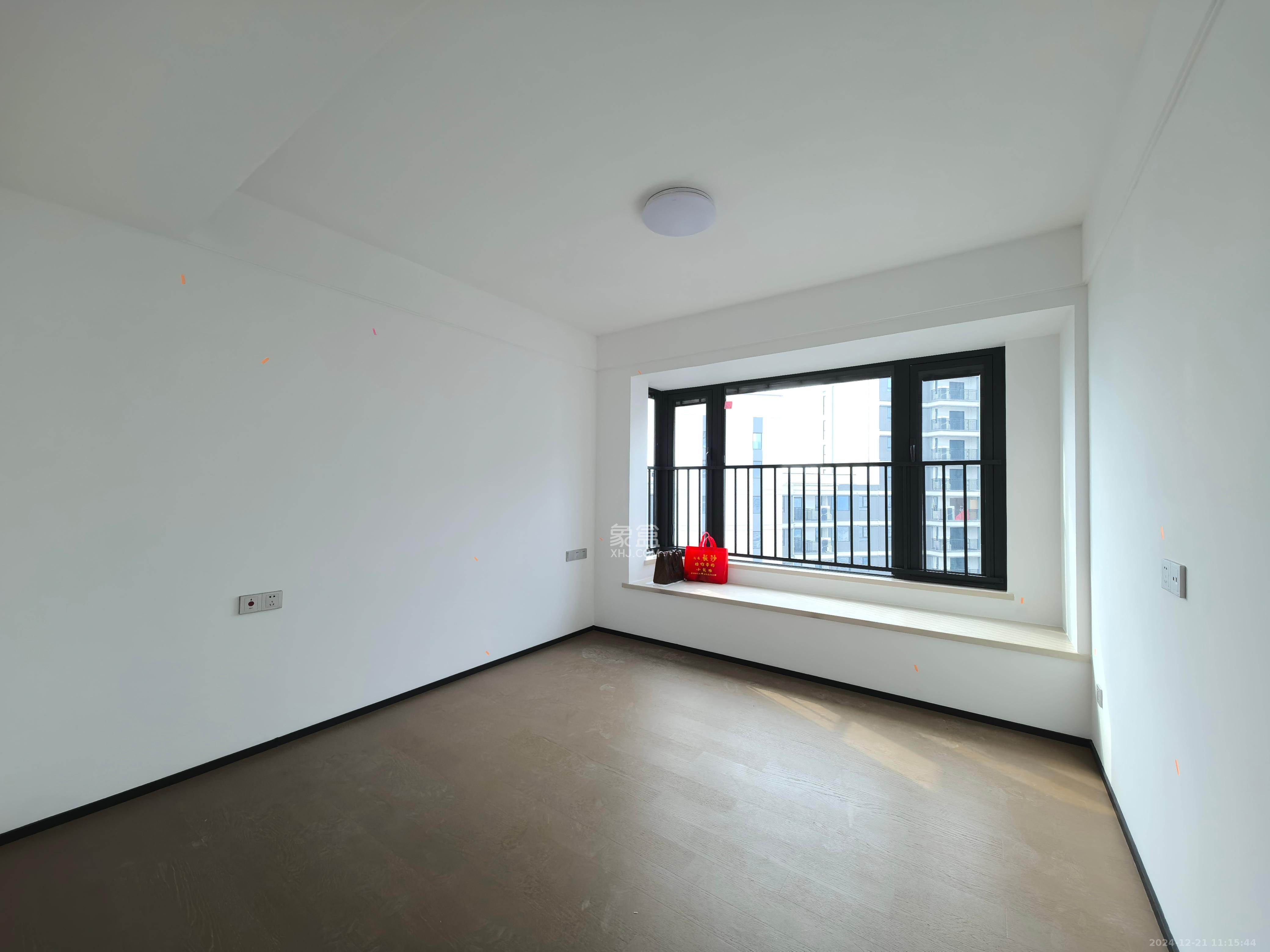 中海星樾府 3室2厅2卫 3000.0元/月 中海星樾府 3室2厅2卫 3000.0元/月室内图