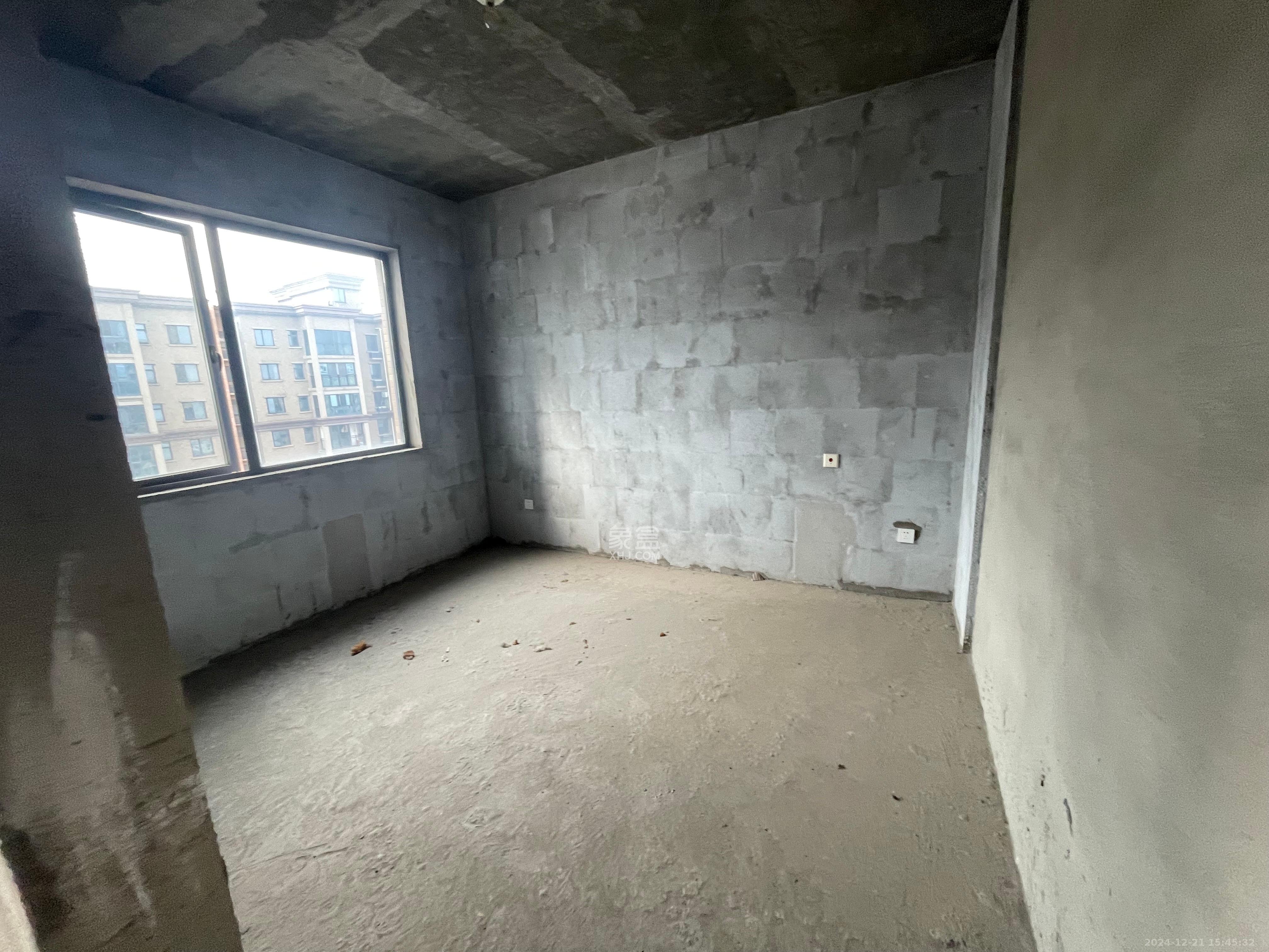 中南红领邦(红星嘉和苑)  2室1厅1卫    1600.0元/月 中南红领邦(红星嘉和苑)  2室1厅1卫    1600.0元/月室内图