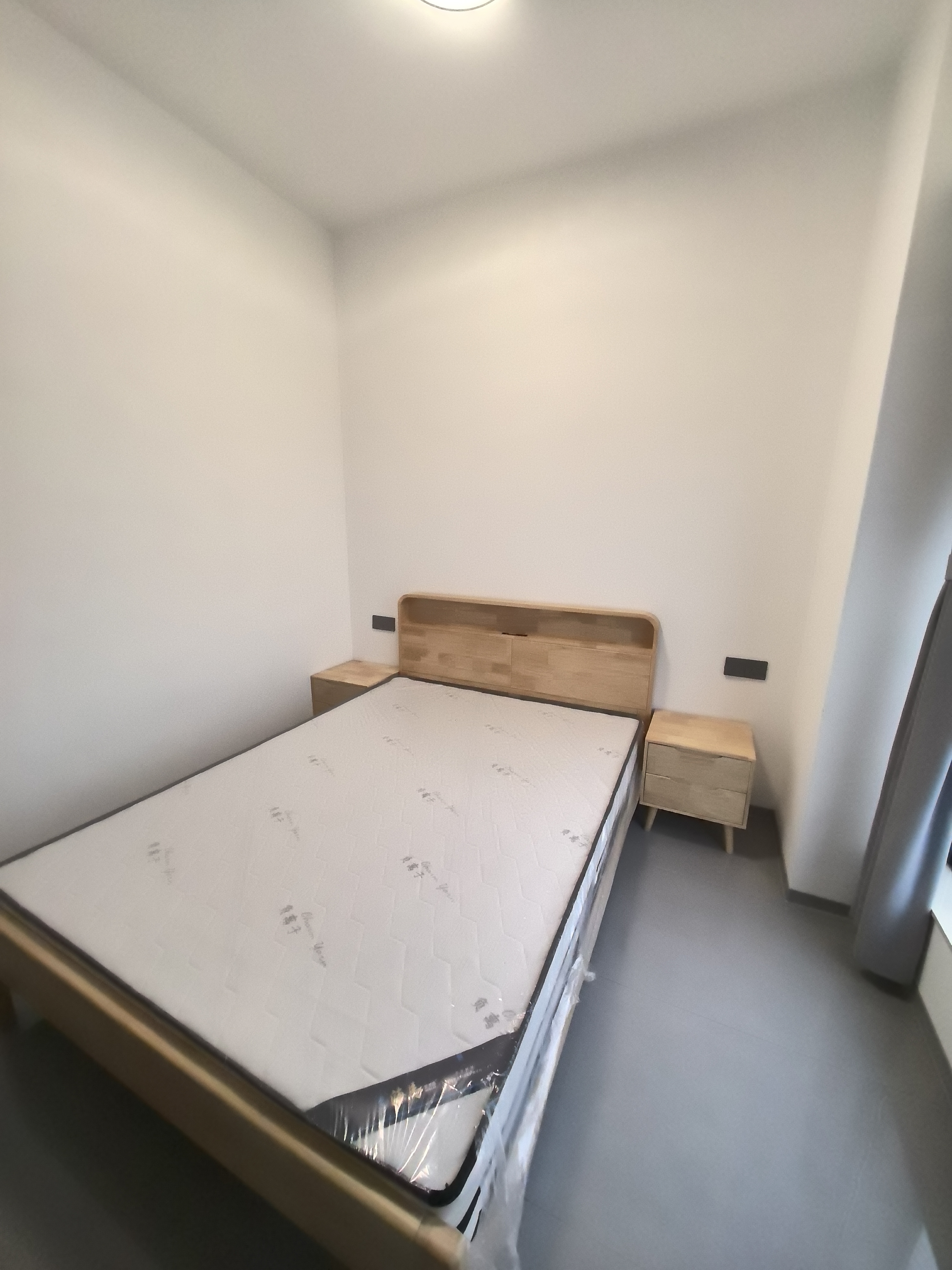 芷兰公馆西区 2室1厅1卫 2000.0元/月 芷兰公馆西区 2室1厅1卫 2000.0元/月室内图