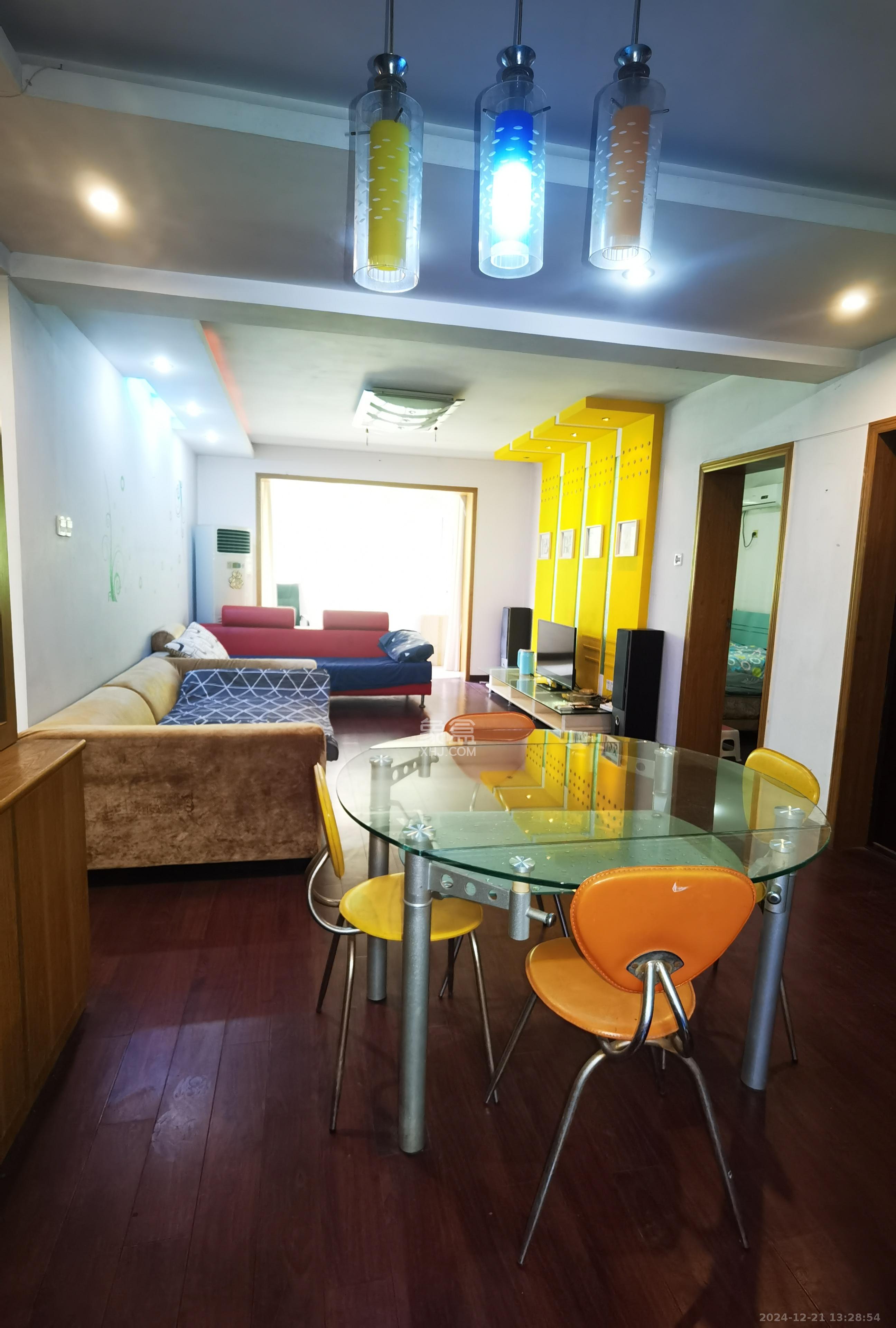 佳园星城 3室2厅1卫 1800.0元/月 佳园星城 3室2厅1卫 1800.0元/月室内图