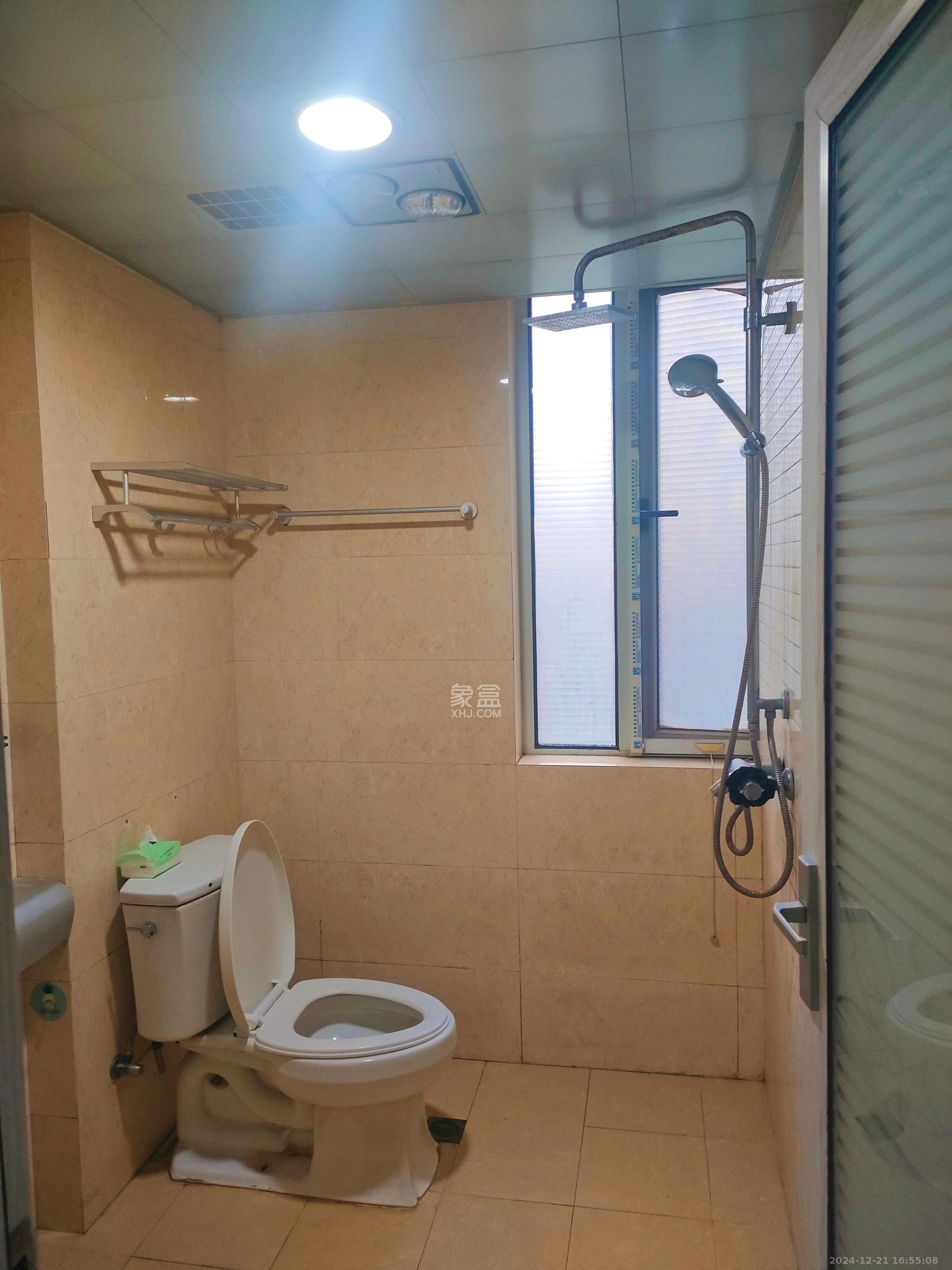 五矿万境水岸一期（万境水岸嘉苑）  3室2厅1卫   2400.00元/月室内图