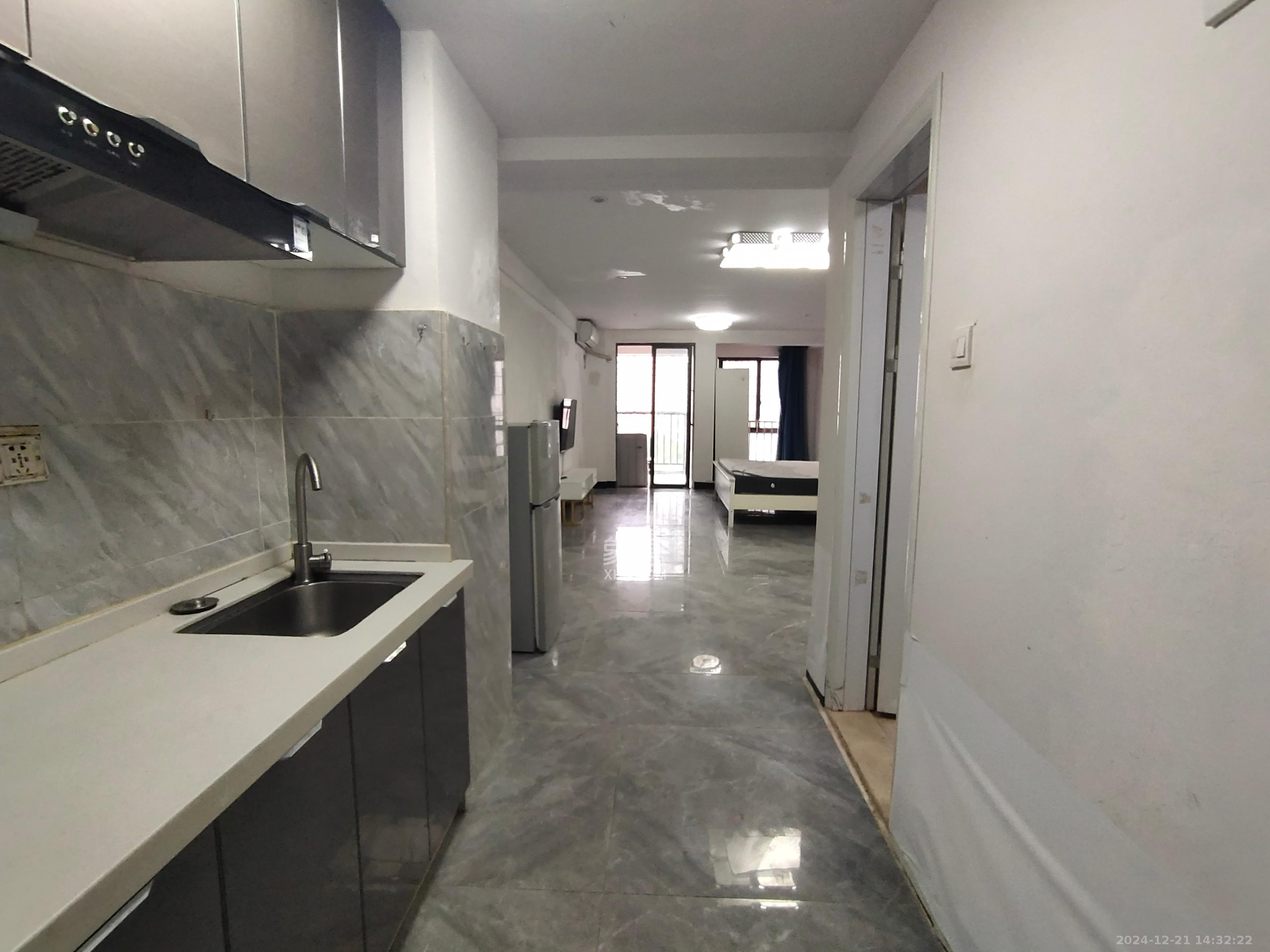 德庆水韵山城 1室1厅1卫 1500.0元/月 德庆水韵山城 1室1厅1卫 1500.0元/月室内图