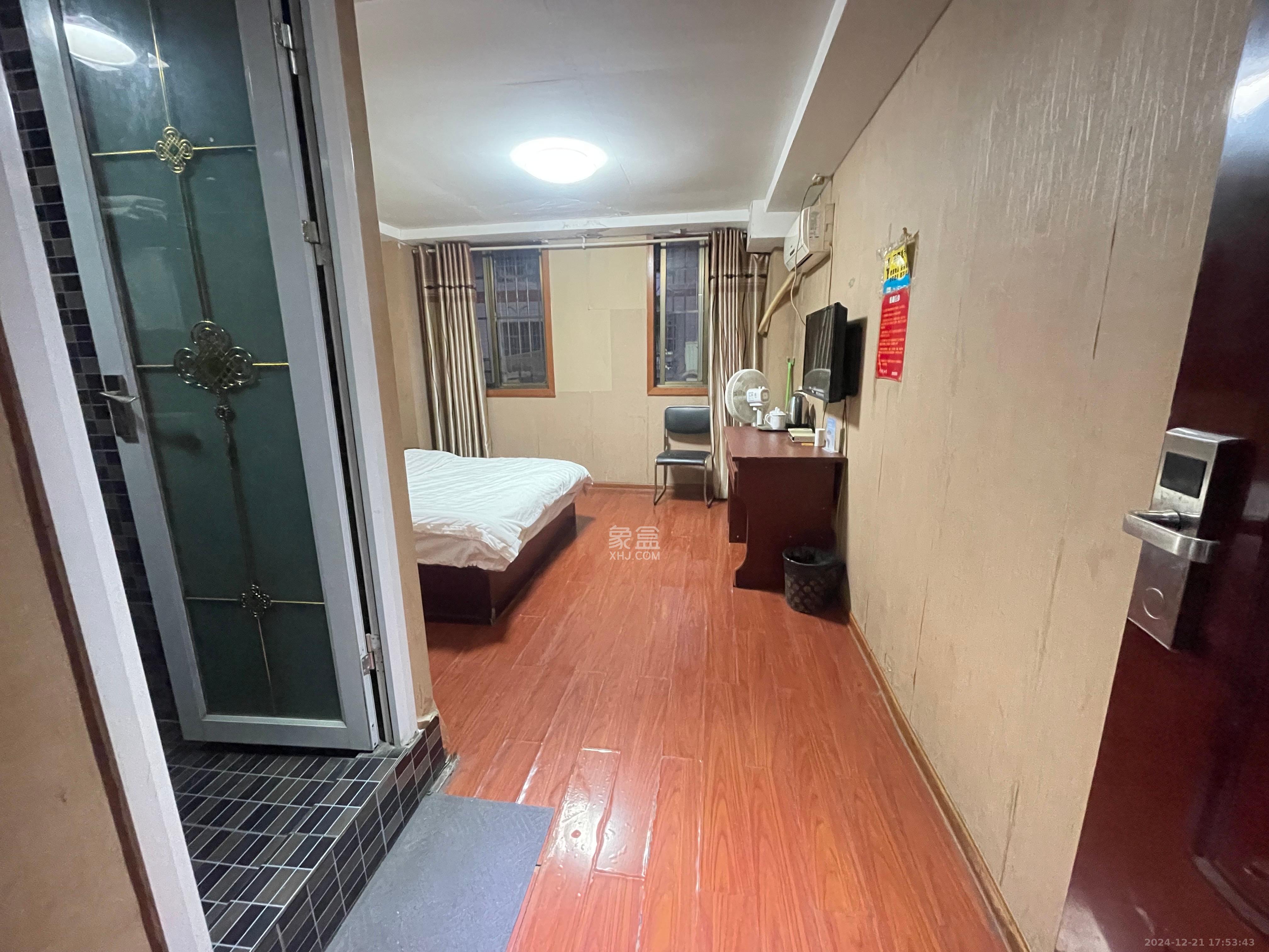 高桥火焰市场 1室0厅1卫 1000.0元/月 高桥火焰市场 1室0厅1卫 1000.0元/月室内图