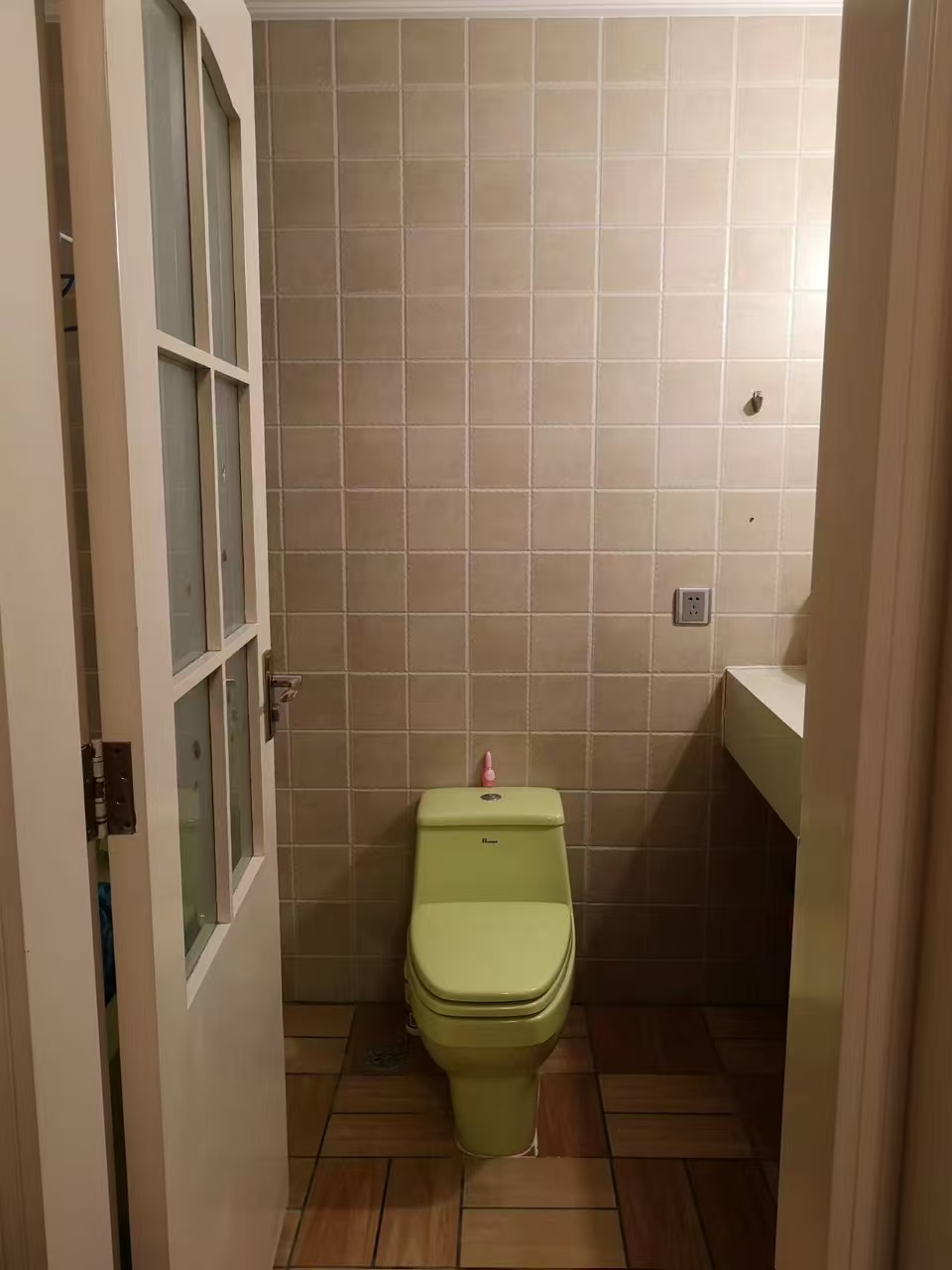 景瑞花园 3室2厅2卫 3300.0元/月 景瑞花园 3室2厅2卫 3300.0元/月室内图