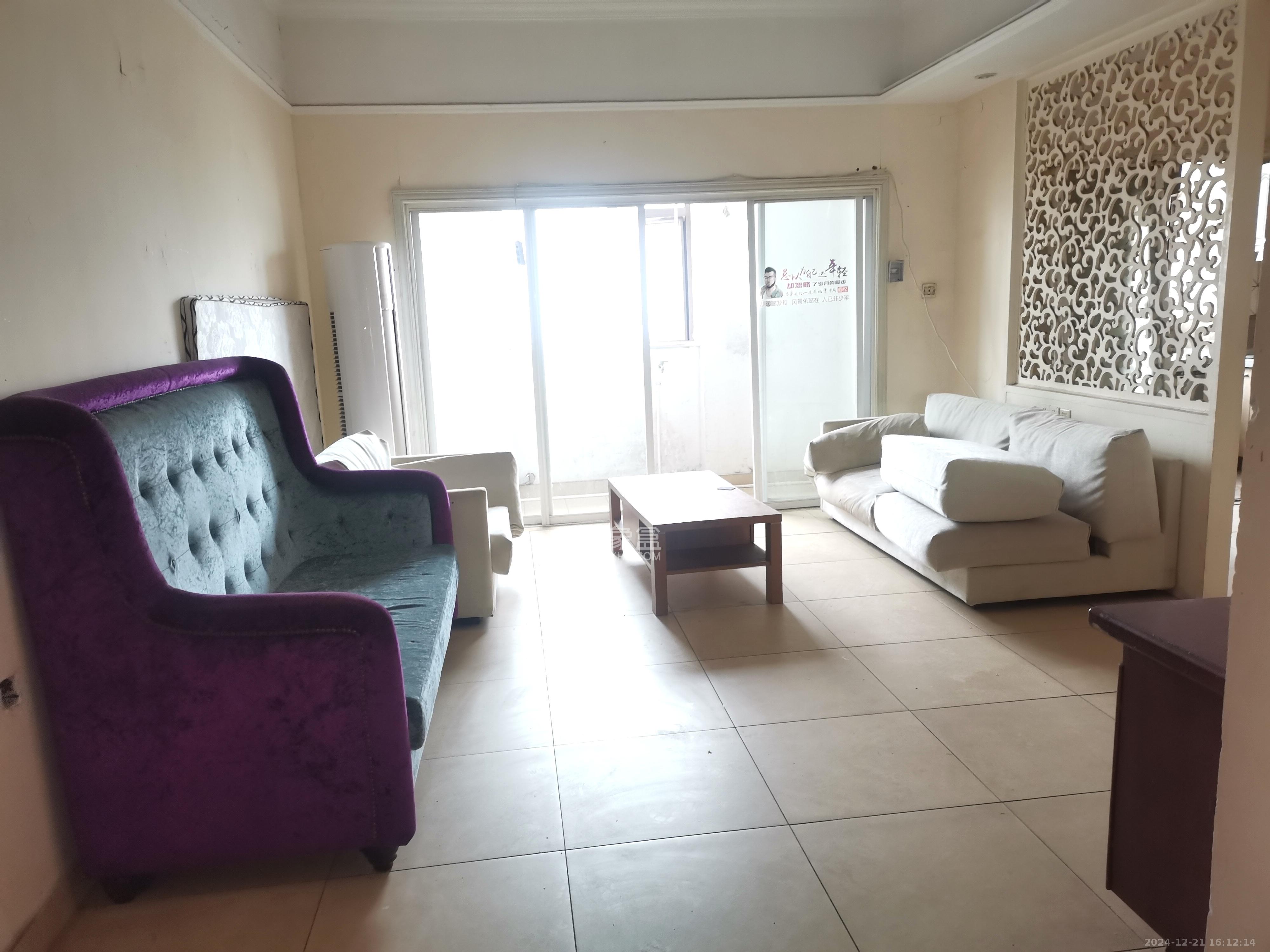 昊天大厦 3室1厅1卫 3200.0元/月 昊天大厦 3室1厅1卫 3200.0元/月室内图