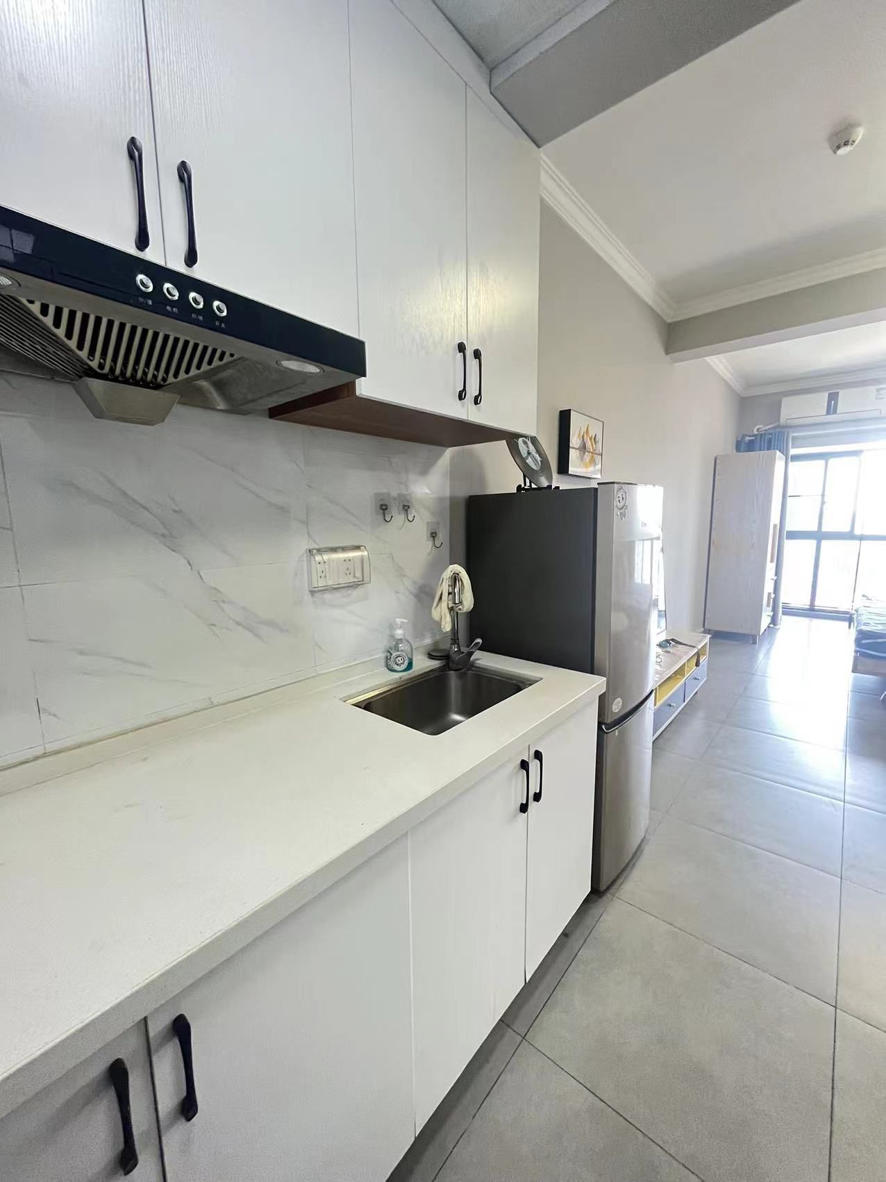 金钟大雁城  1室1厅1卫    1600.0元/月 金钟大雁城  1室1厅1卫    1600.0元/月室内图