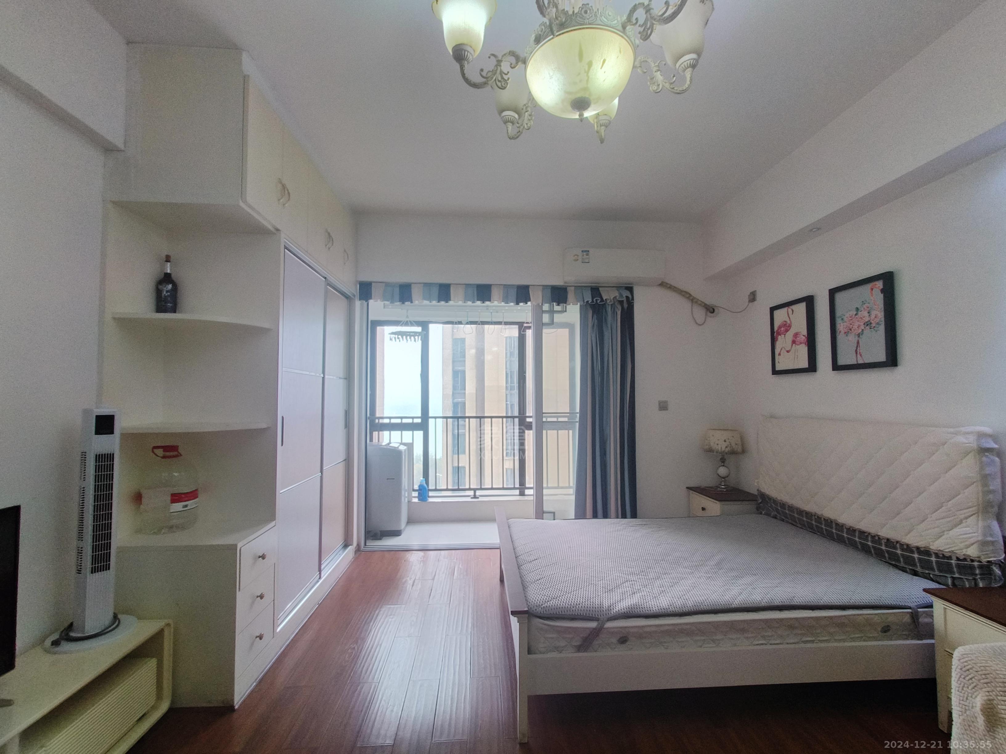 中泰财富湘江 1室1厅1卫 1400.0元/月 中泰财富湘江 1室1厅1卫 1400.0元/月室内图