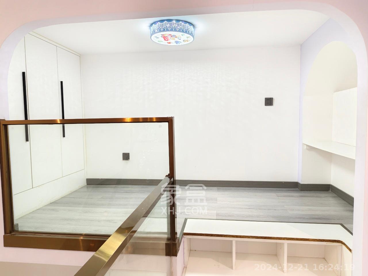 龙湖新壹城  2室1厅1卫   2800.00元/月室内图