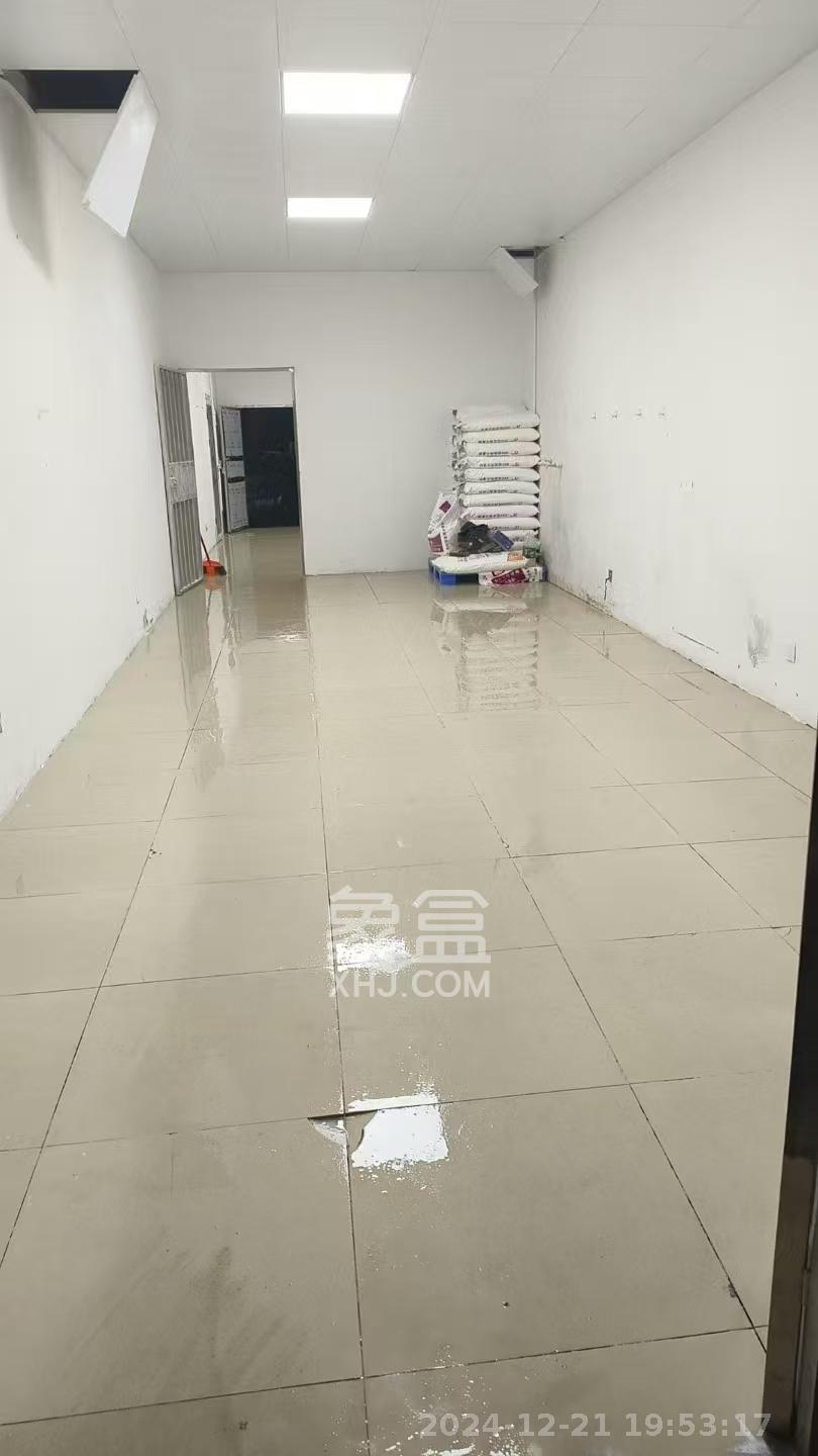 富雅坪社区(红墙巷) 1室1厅0卫 2600.0元/月 富雅坪社区(红墙巷) 1室1厅0卫 2600.0元/月室内图