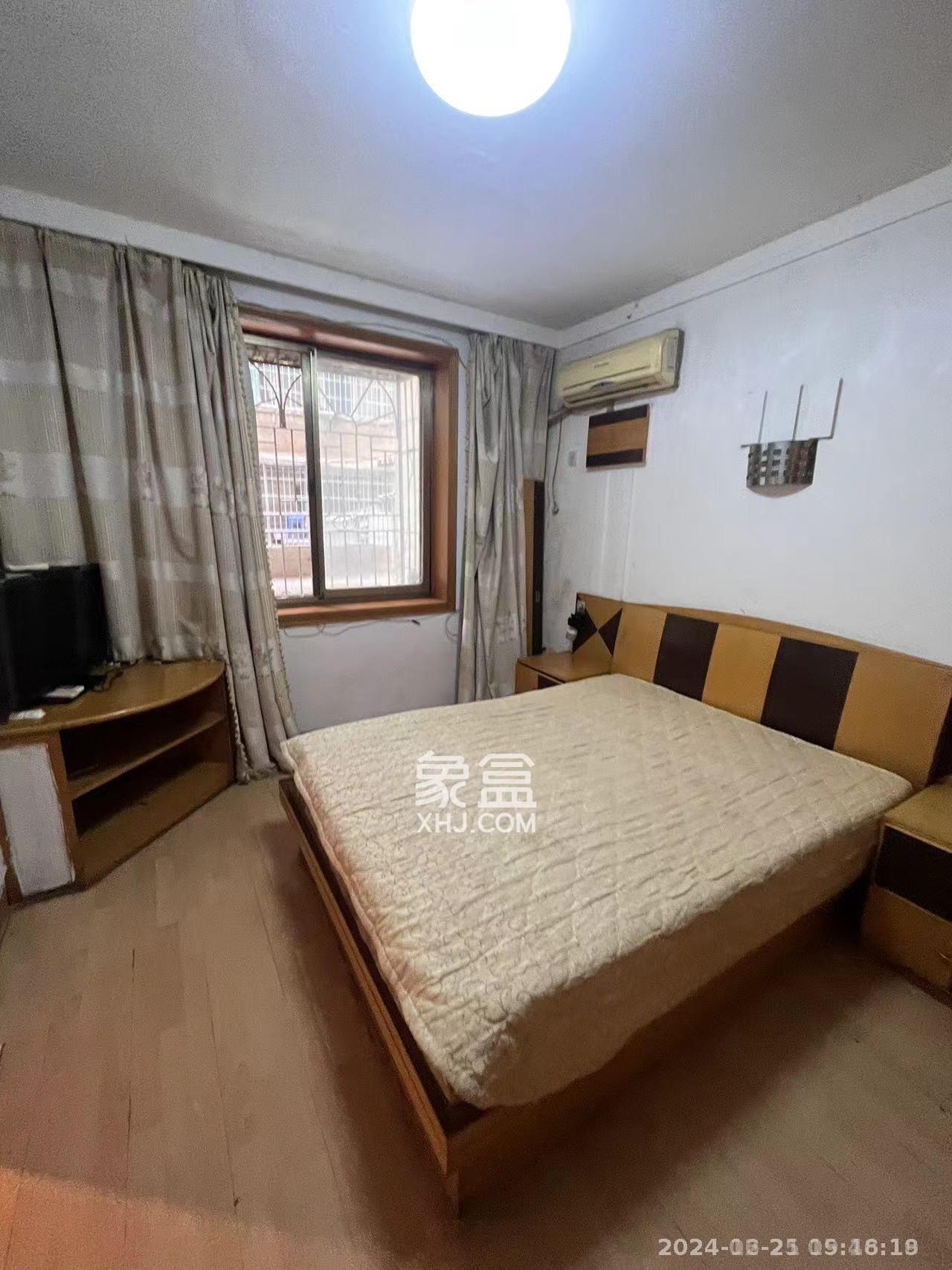 华达家园  3室2厅1卫   1800.00元/月室内图