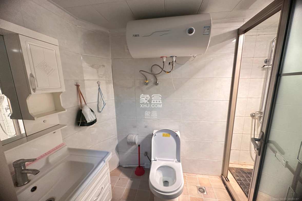 德庆水韵山城 1室1厅1卫 1500.0元/月 德庆水韵山城 1室1厅1卫 1500.0元/月室内图