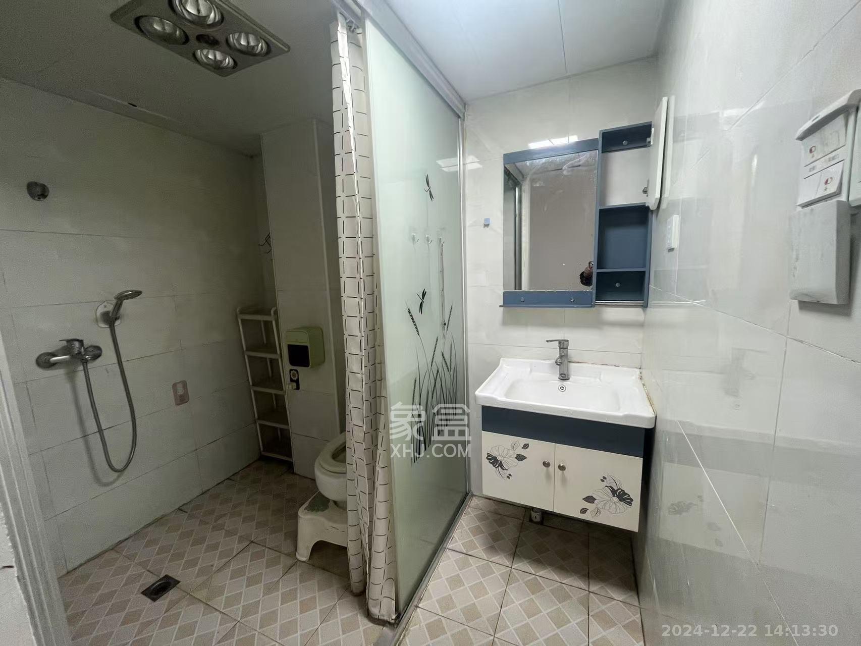 哈佛小镇(五矿哈佛小镇) 3室2厅1卫 1700.0元/月 哈佛小镇(五矿哈佛小镇) 3室2厅1卫 1700.0元/月室内图