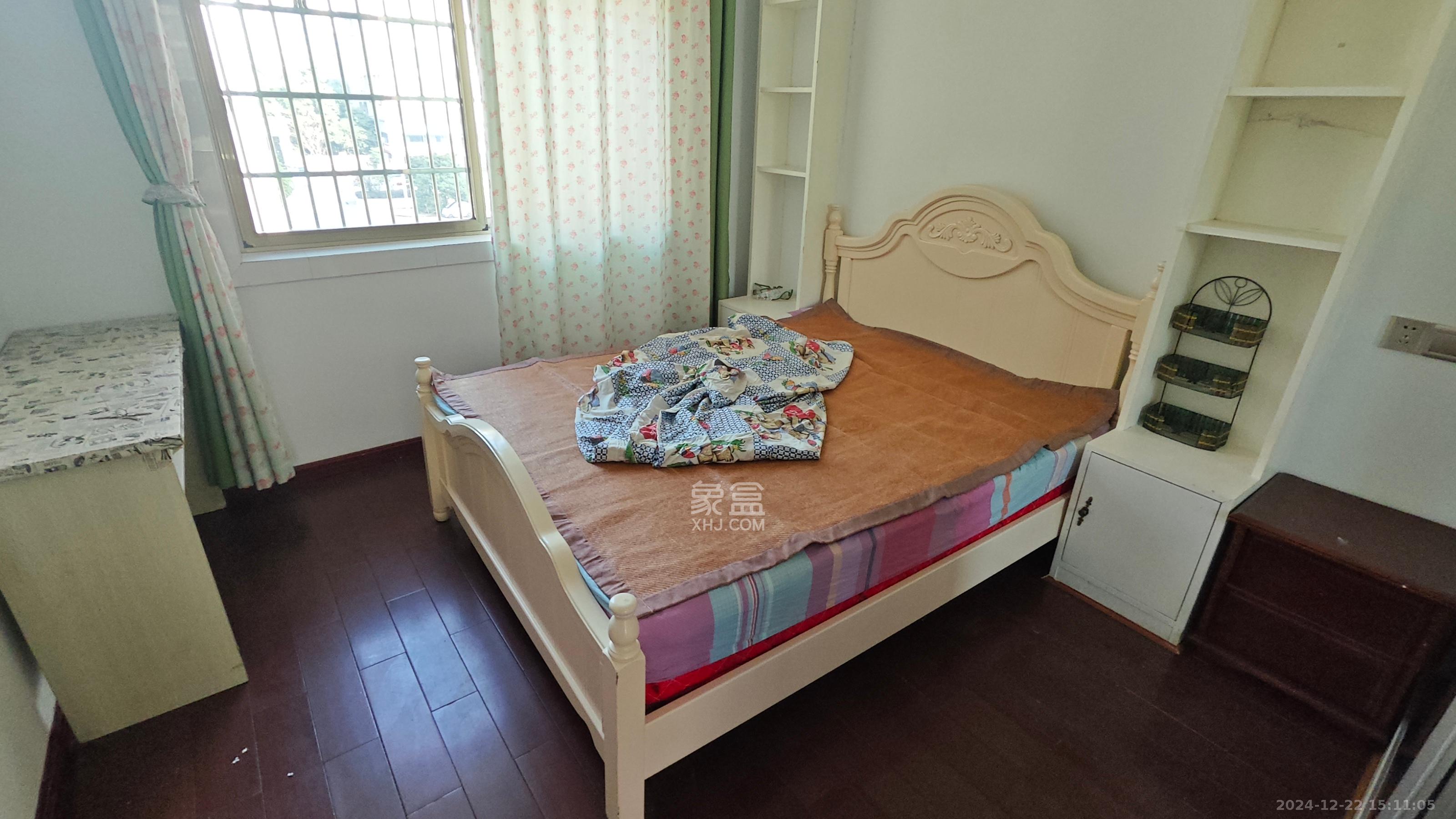 金桂小区一期 2室1厅1卫 2000.0元/月 金桂小区一期 2室1厅1卫 2000.0元/月室内图