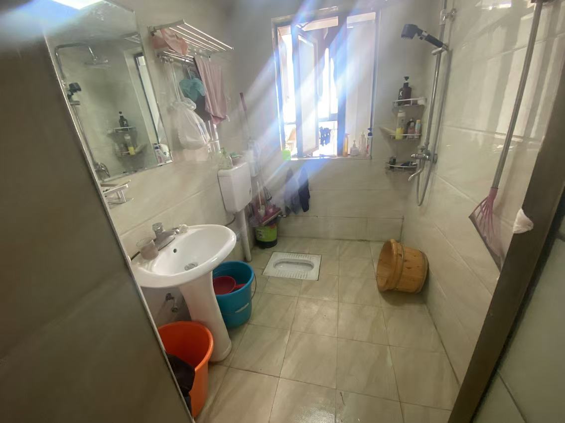 华晨御园 3室2厅2卫 74.8万 华晨御园 3室2厅2卫 74.8万室内图