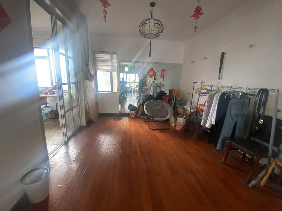 华晨御园 3室2厅2卫 74.8万 华晨御园 3室2厅2卫 74.8万室内图