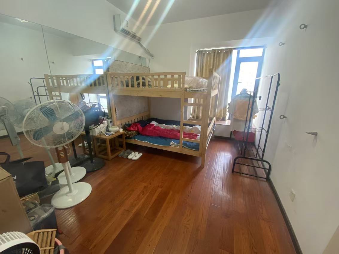 华晨御园 3室2厅2卫 74.8万 华晨御园 3室2厅2卫 74.8万室内图