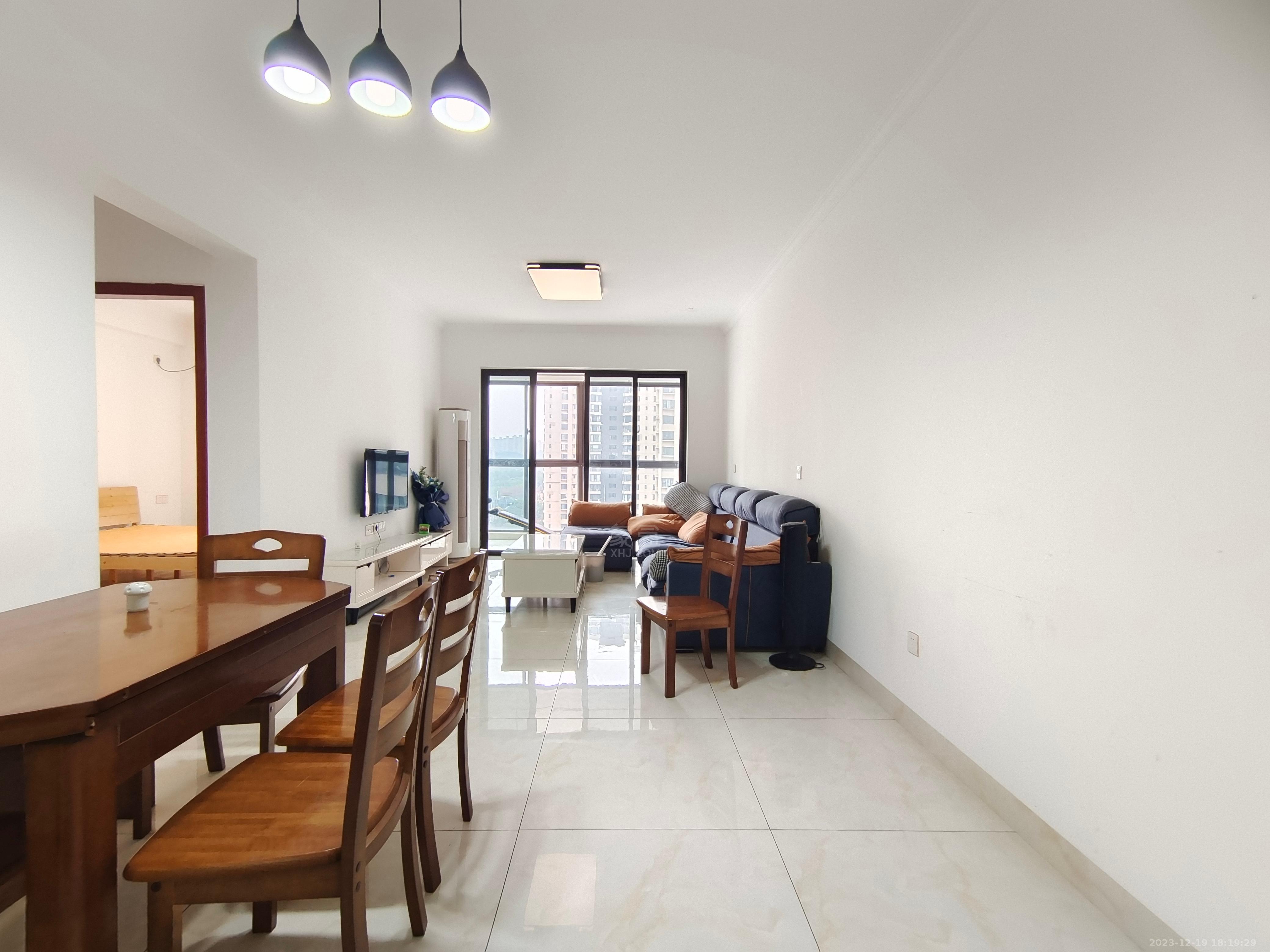 蓝溪谷 3室2厅2卫 65.0万 蓝溪谷 3室2厅2卫 65.0万室内图