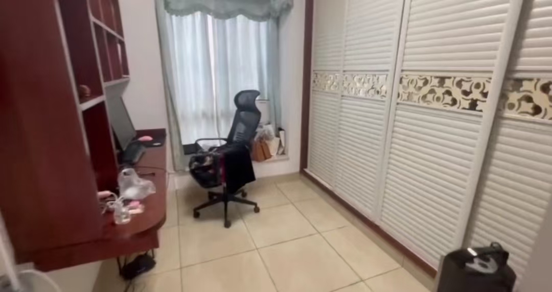 万花坊 4室2厅2卫 249.0万 万花坊 4室2厅2卫 249.0万室内图