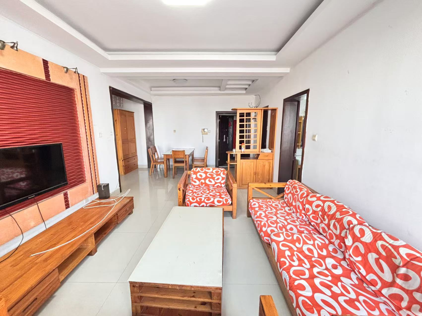 中旺锦安城  3室2厅1卫    1800.0元/月 中旺锦安城  3室2厅1卫    1800.0元/月室内图1