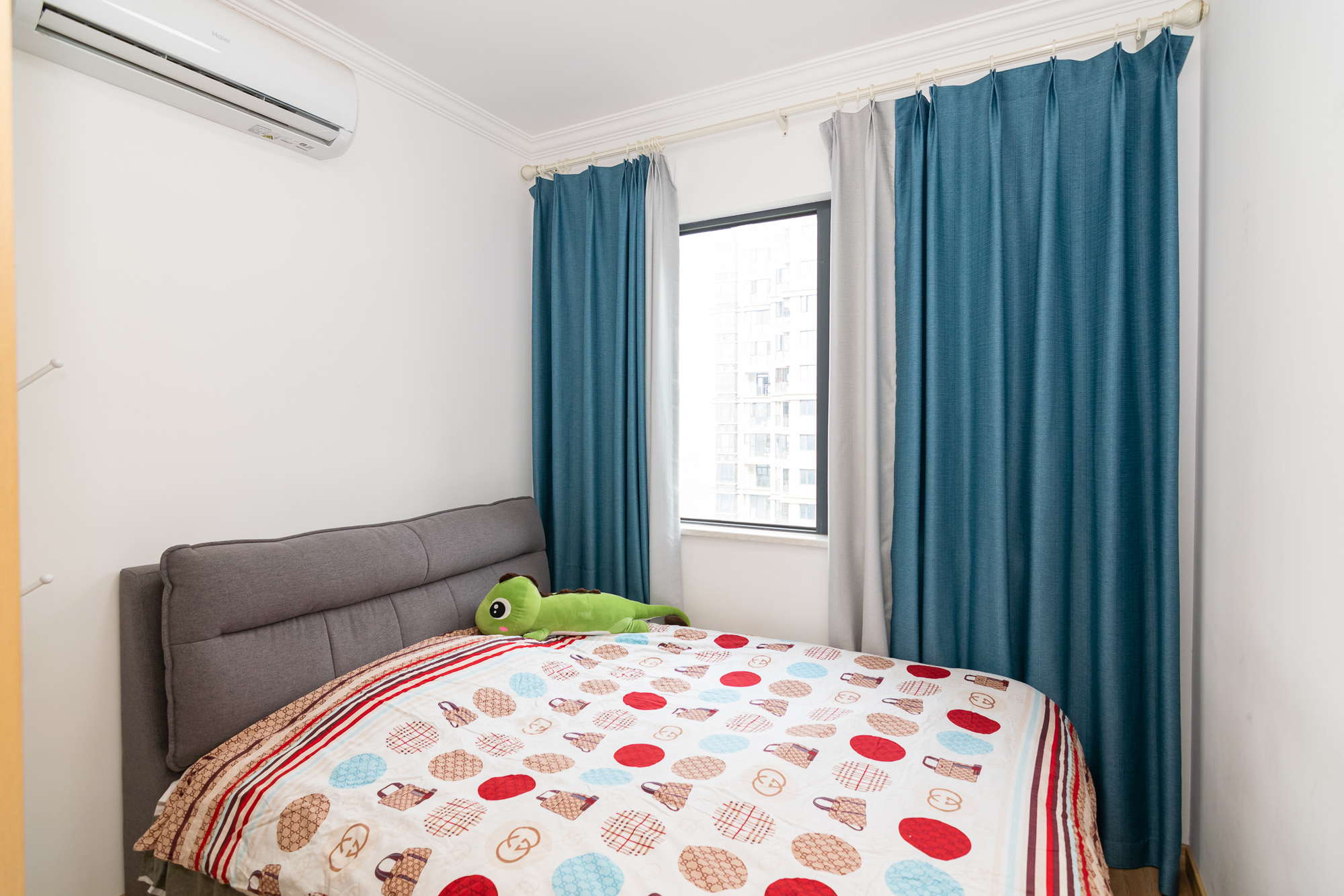 澳海月亮湾 3室2厅2卫 83.0万 澳海月亮湾 3室2厅2卫 83.0万卧室