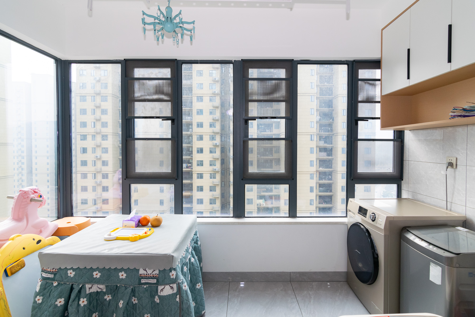 澳海月亮湾 3室2厅2卫 83.0万 澳海月亮湾 3室2厅2卫 83.0万阳台