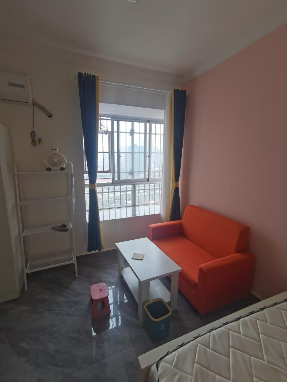 富兴金地大厦  1室1厅2卫    1780.0元/月 富兴金地大厦  1室1厅2卫    1780.0元/月室内图1