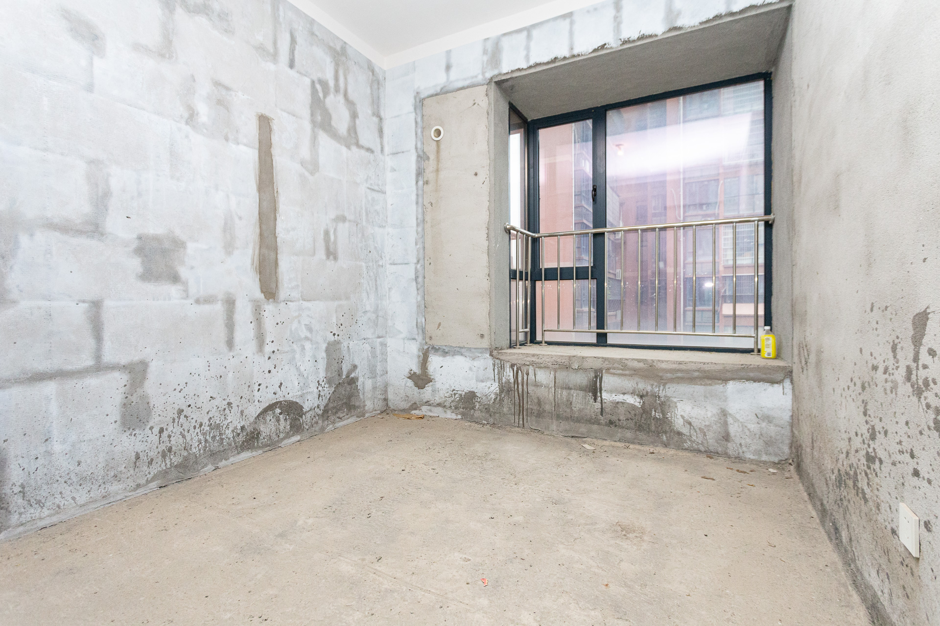 珠江东方明珠(新地东方明珠)三期 3室2厅1卫 65.0万 珠江东方明珠(新地东方明珠)三期 3室2厅1卫 65.0万卧室