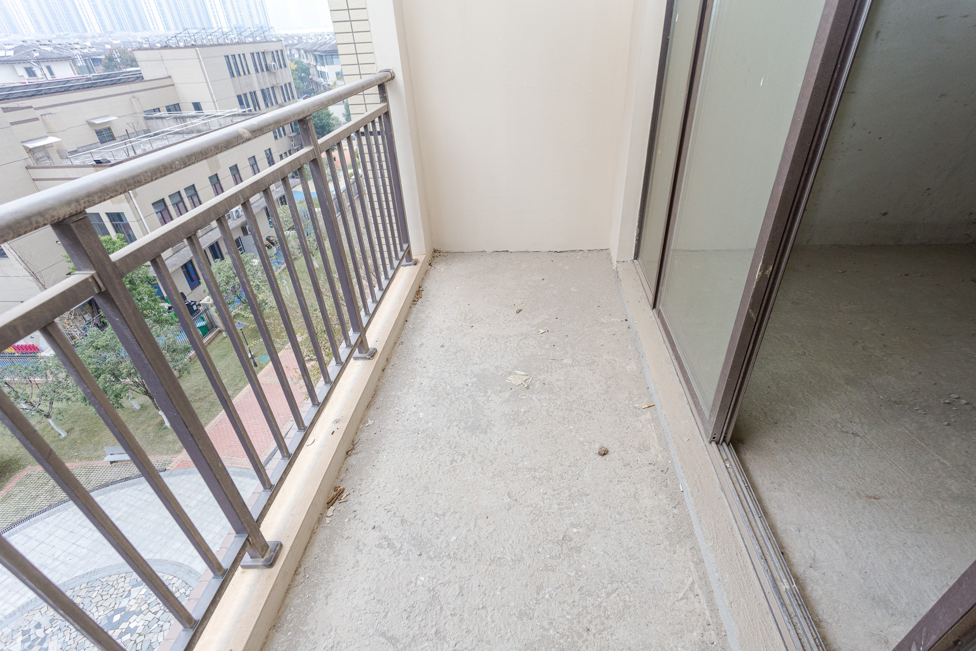 乾源国际  2室2厅2卫    55.0万 乾源国际  2室2厅2卫    55.0万阳台