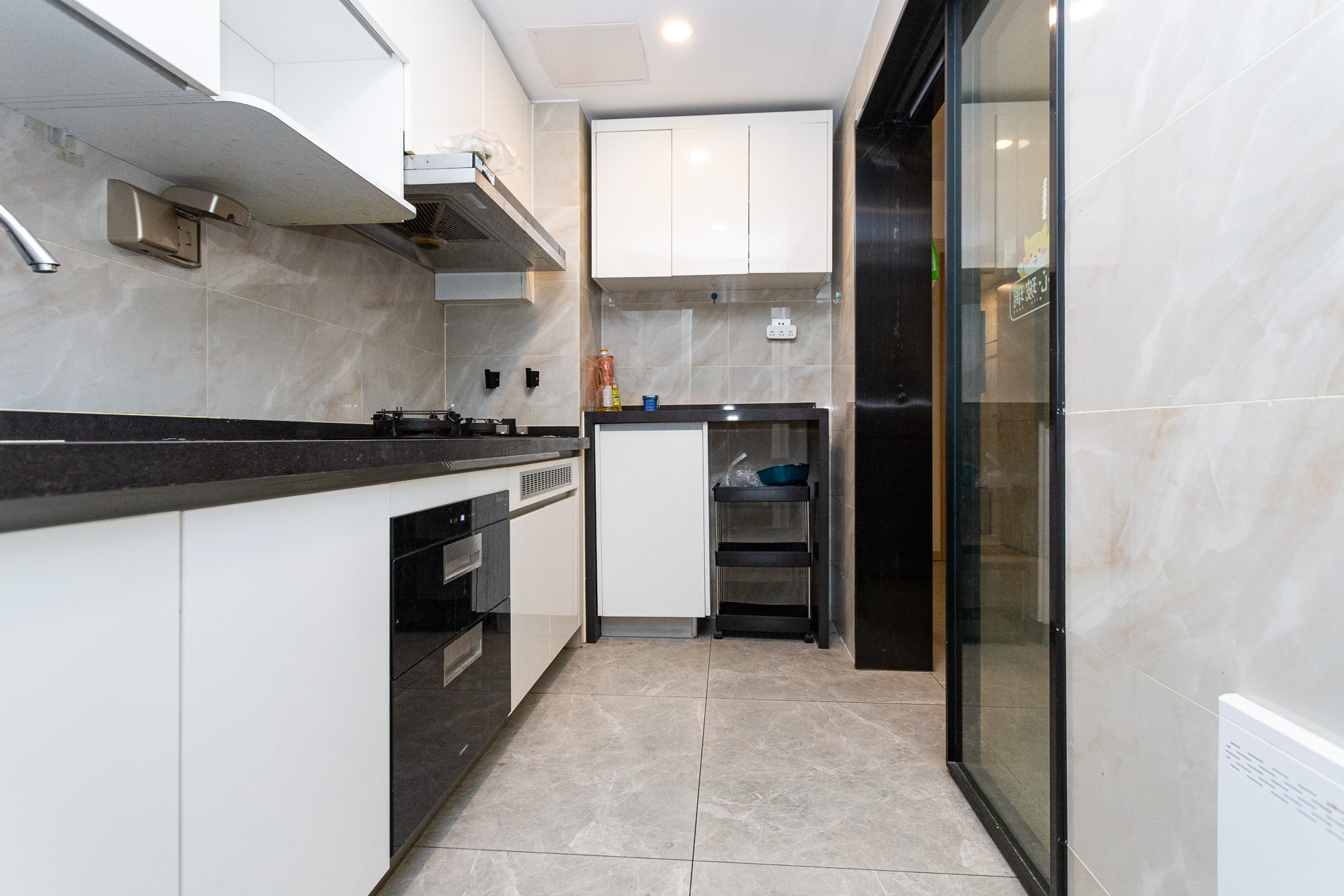 时代倾城四期 3室2厅2卫 110.0万 时代倾城四期 3室2厅2卫 110.0万厨房