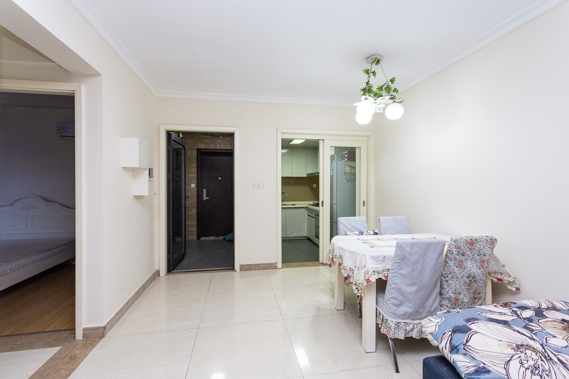 时代倾城一期 2室2厅1卫 65.0万 时代倾城一期 2室2厅1卫 65.0万客厅