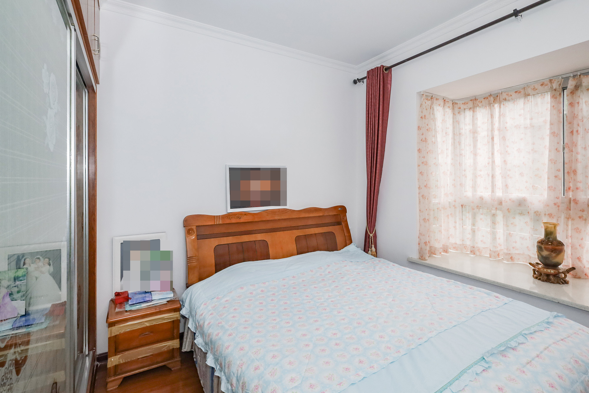 金麓西岸和苑 2室2厅1卫 68.0万 金麓西岸和苑 2室2厅1卫 68.0万卧室