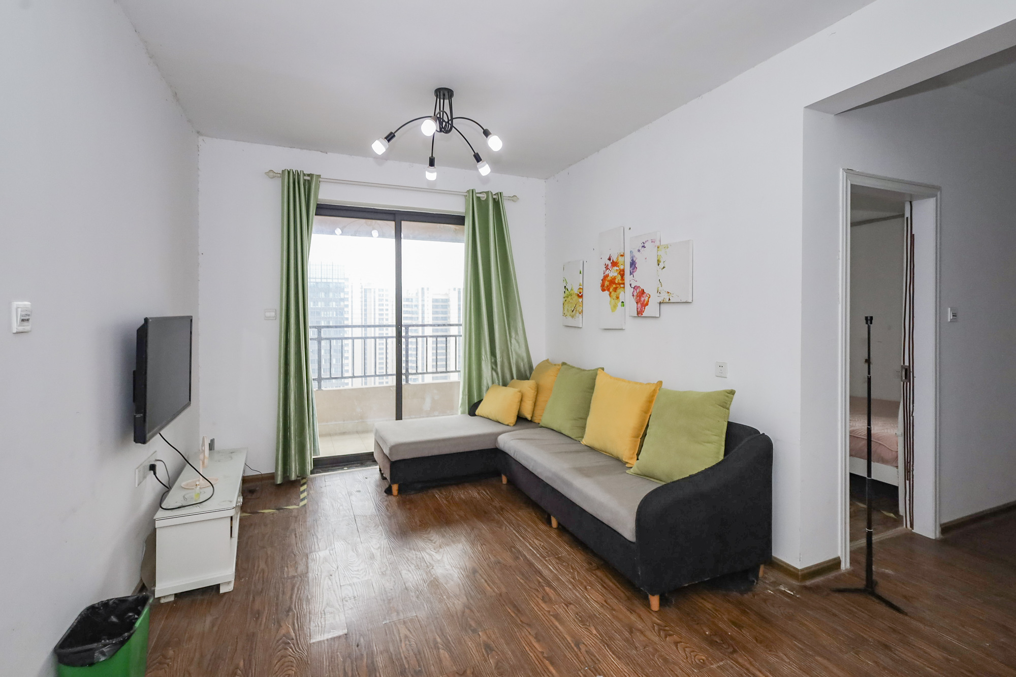 协信星澜汇 4室2厅2卫 120.0万 协信星澜汇 4室2厅2卫 120.0万客厅