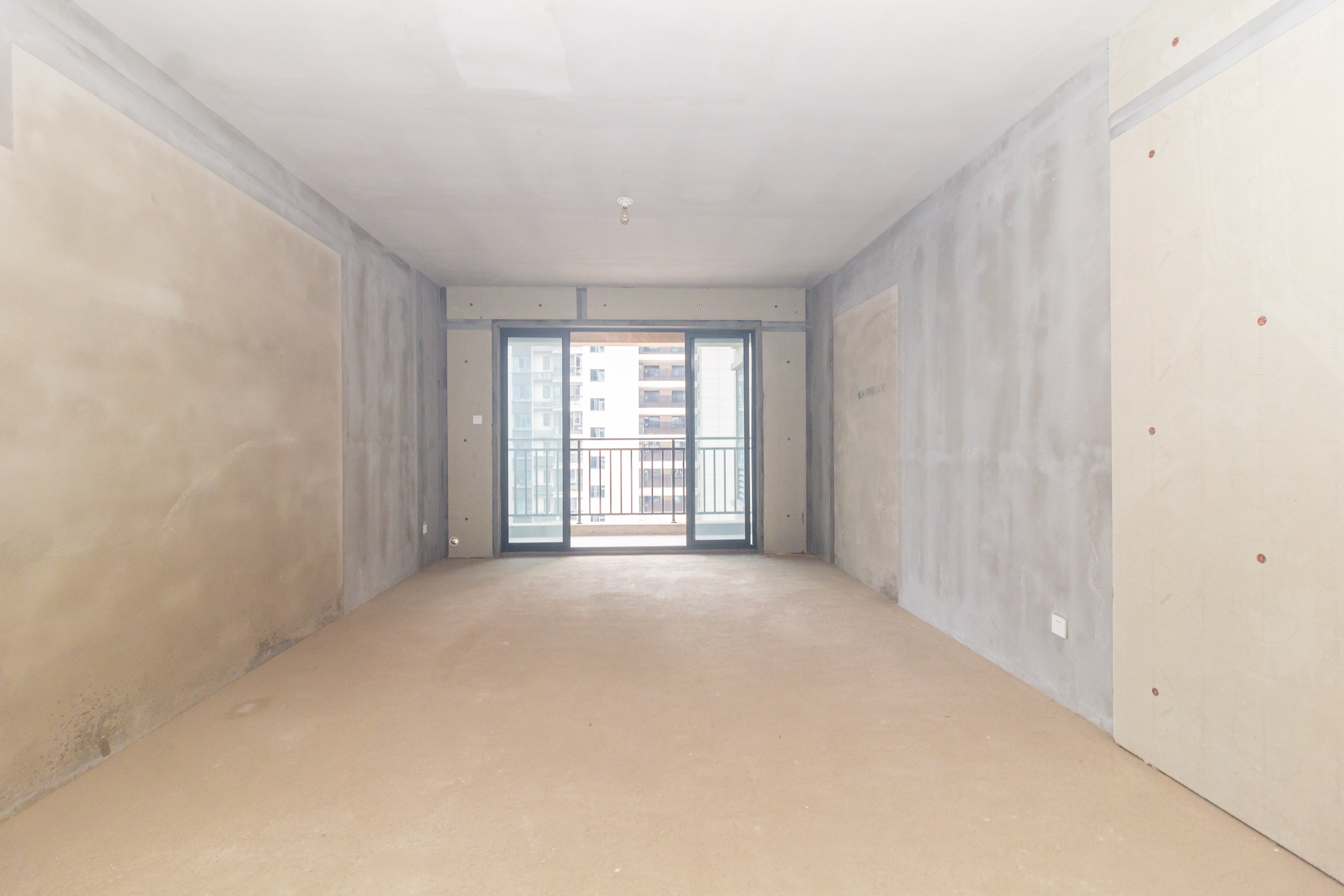 日盛湖湘花苑  3室2厅2卫    76.8万 日盛湖湘花苑  3室2厅2卫    76.8万客厅