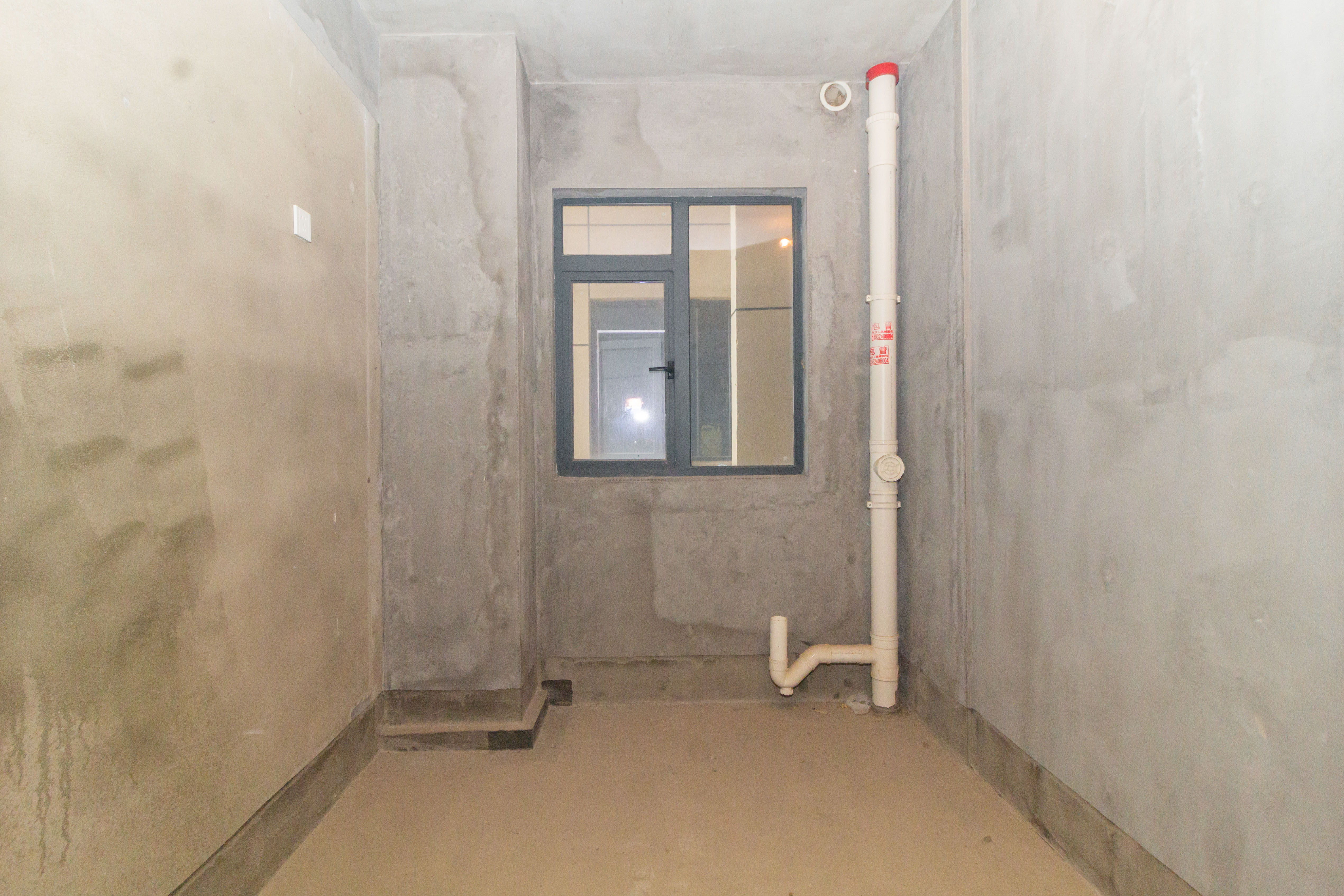 日盛湖湘花苑  3室2厅2卫    76.8万 日盛湖湘花苑  3室2厅2卫    76.8万厨房