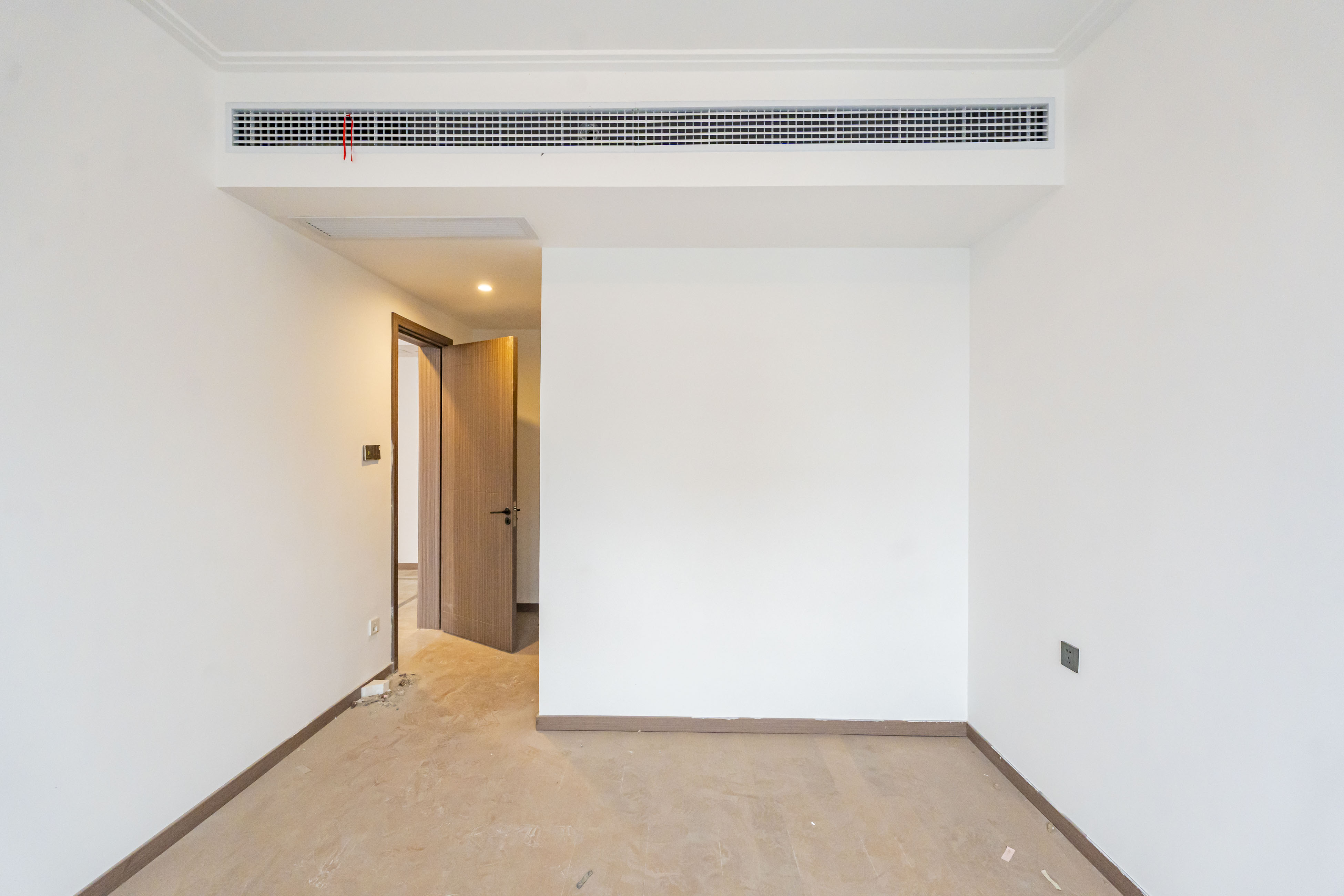 绿地V岛 3室2厅2卫 160.0万 绿地V岛 3室2厅2卫 160.0万卧室