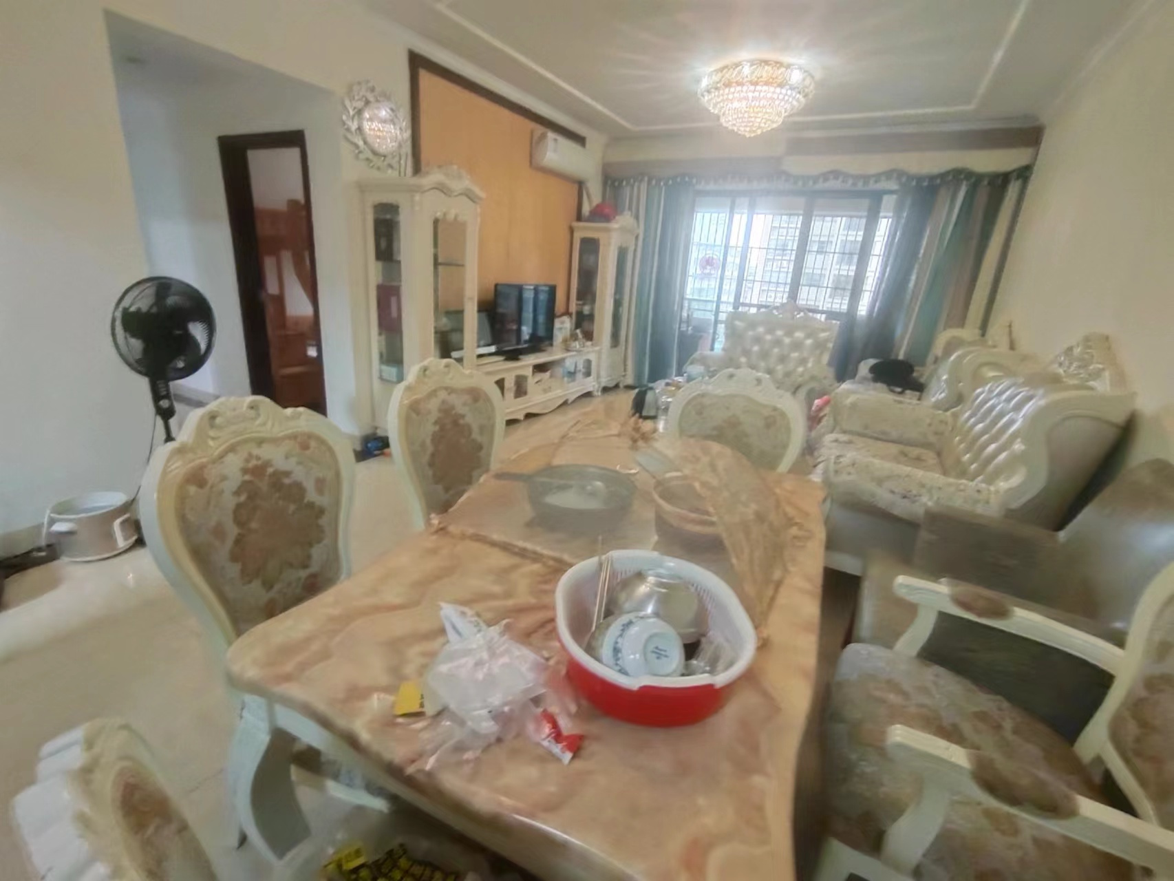 万国中央区 3室2厅2卫 215.0万 万国中央区 3室2厅2卫 215.0万室内图