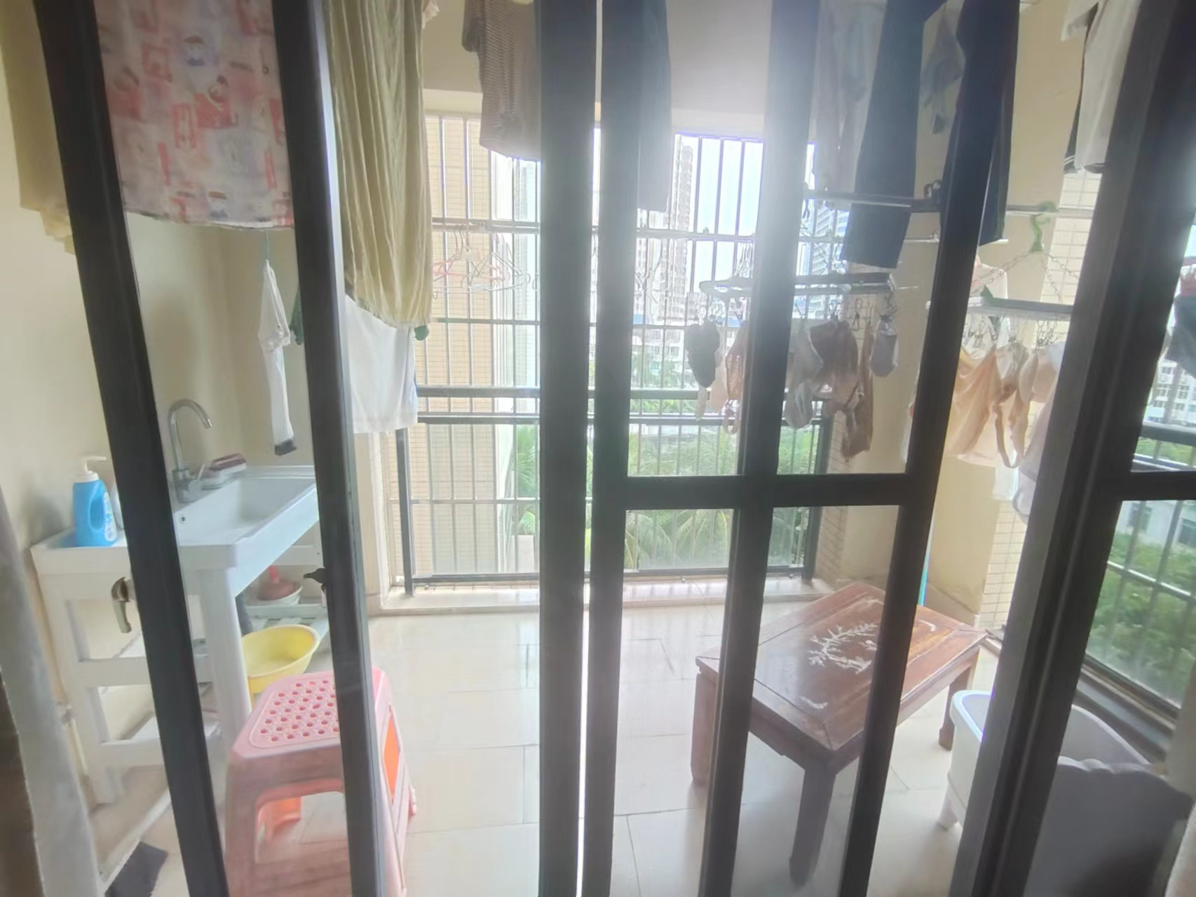 万国中央区 3室2厅2卫 215.0万 万国中央区 3室2厅2卫 215.0万室内图