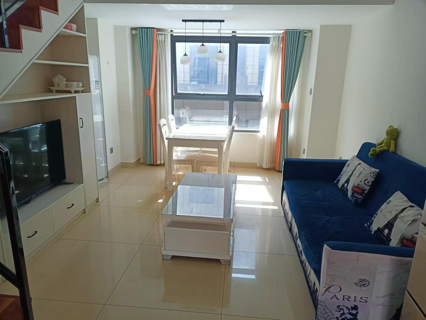 桃花缘 1室1厅1卫 1580.0元/月 桃花缘 1室1厅1卫 1580.0元/月室内图