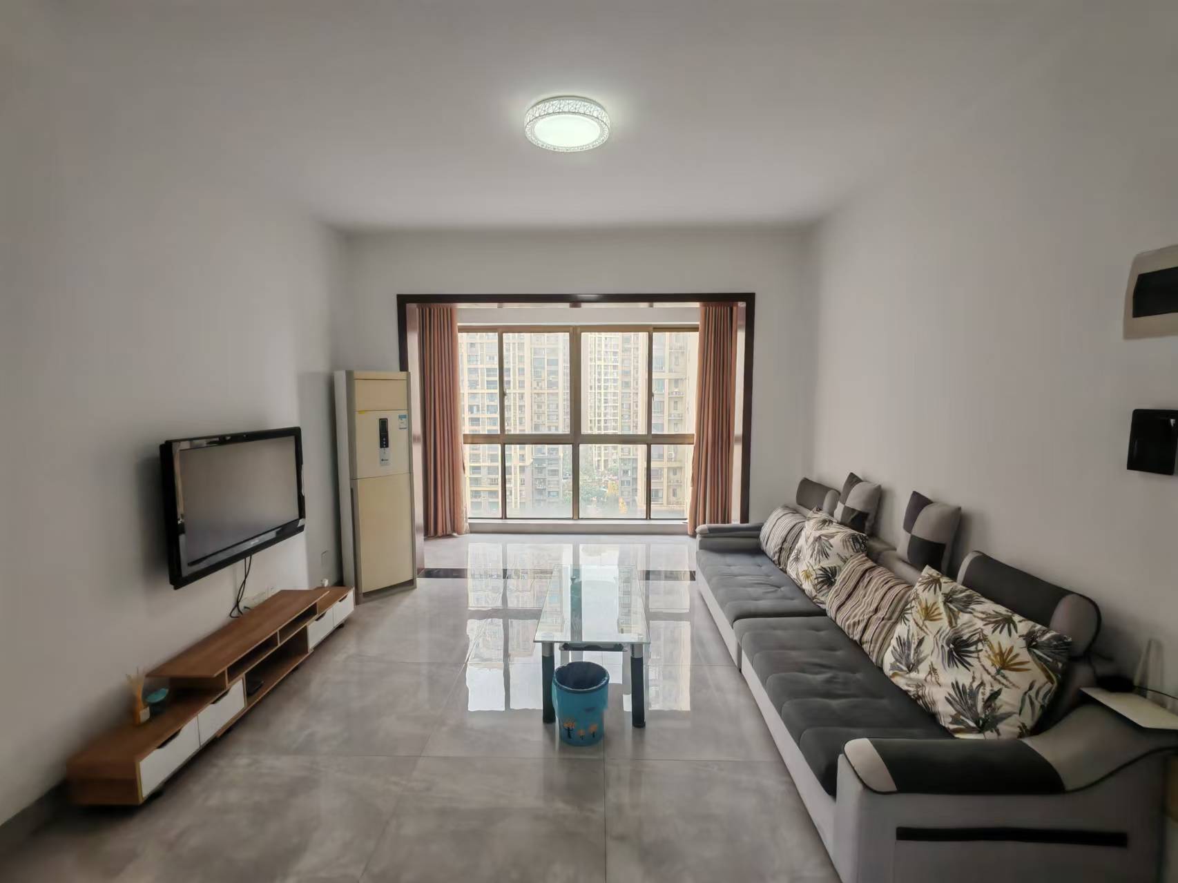 奥园广场 3室2厅1卫 59.8万 奥园广场 3室2厅1卫 59.8万室内图