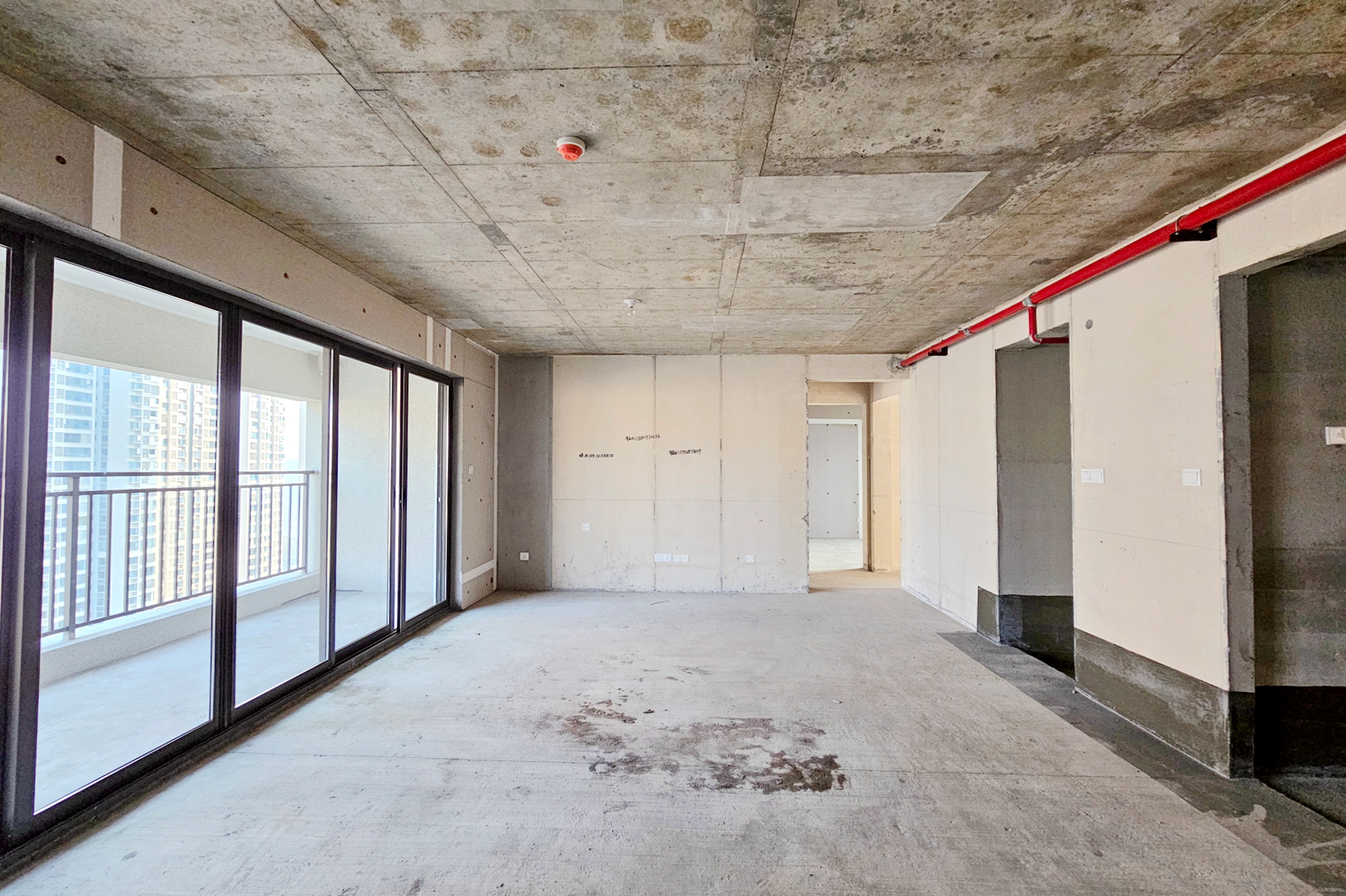 阳光城尚东湾嘉林苑 3室2厅2卫 1000.0元/月 阳光城尚东湾嘉林苑 3室2厅2卫 1000.0元/月室内图