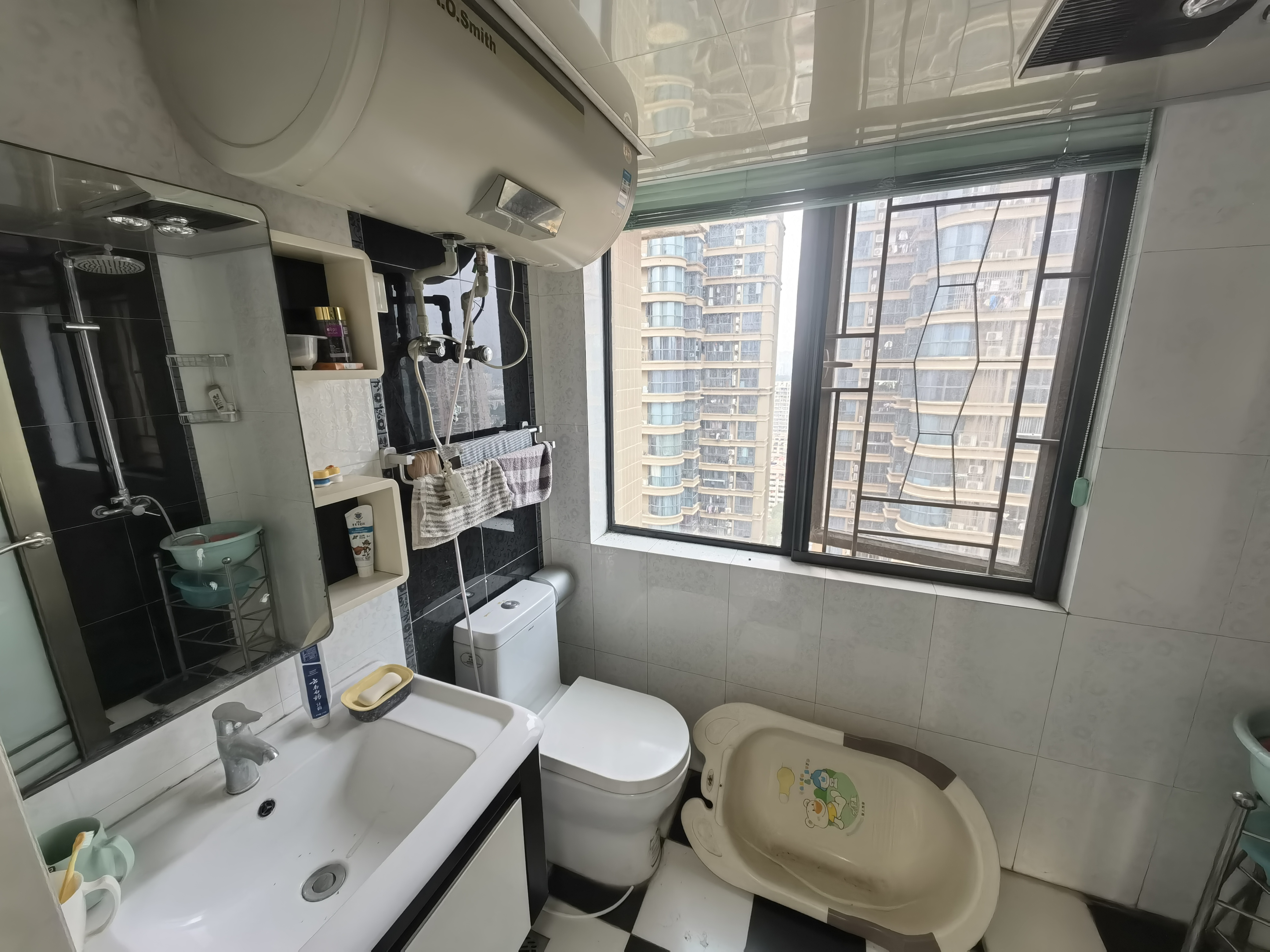 永祺西京  3室2厅2卫   3000.00元/月室内图