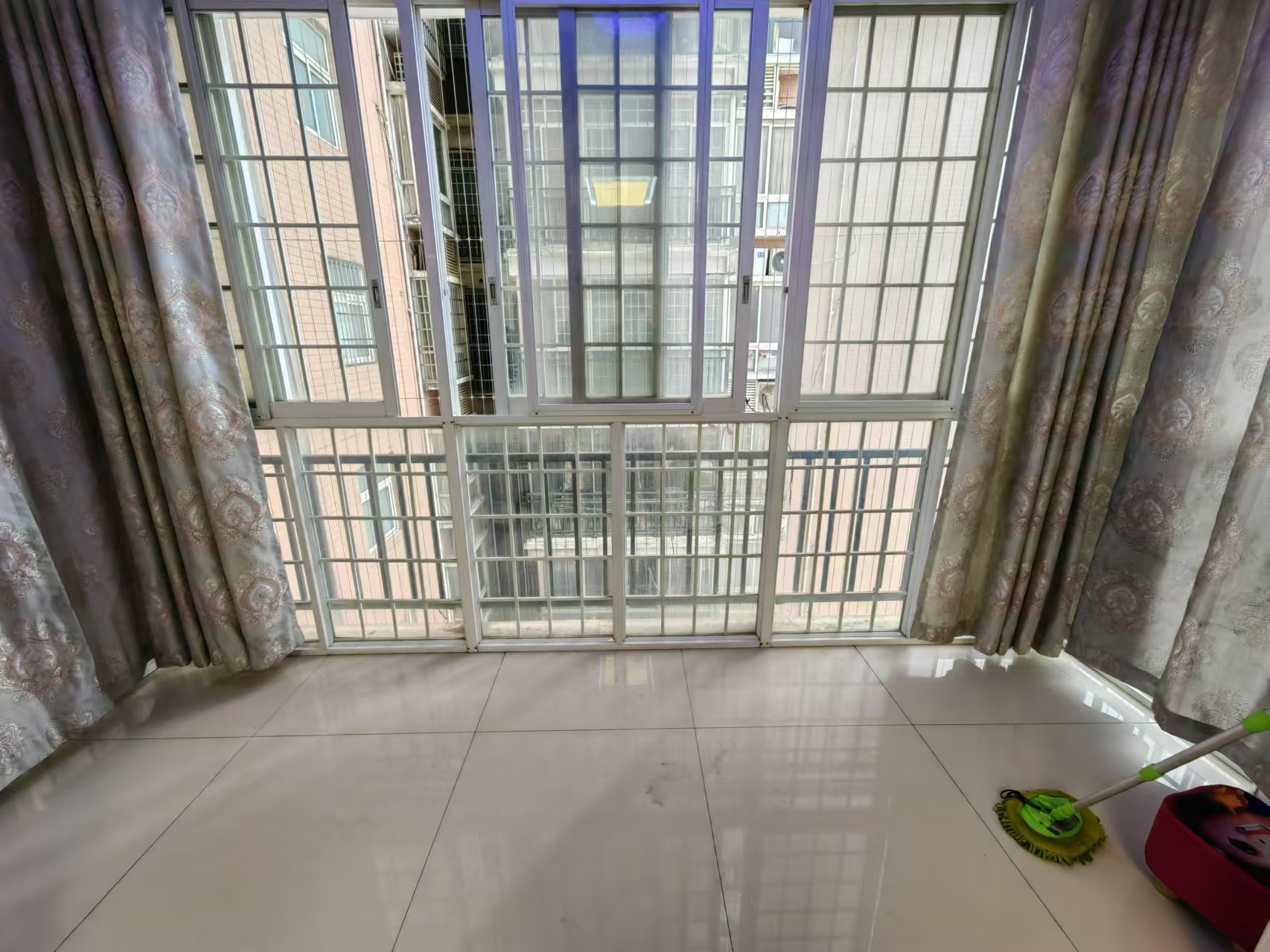 学府花园(文苑瑞景) 2室1厅1卫 38.8万 学府花园(文苑瑞景) 2室1厅1卫 38.8万室内图