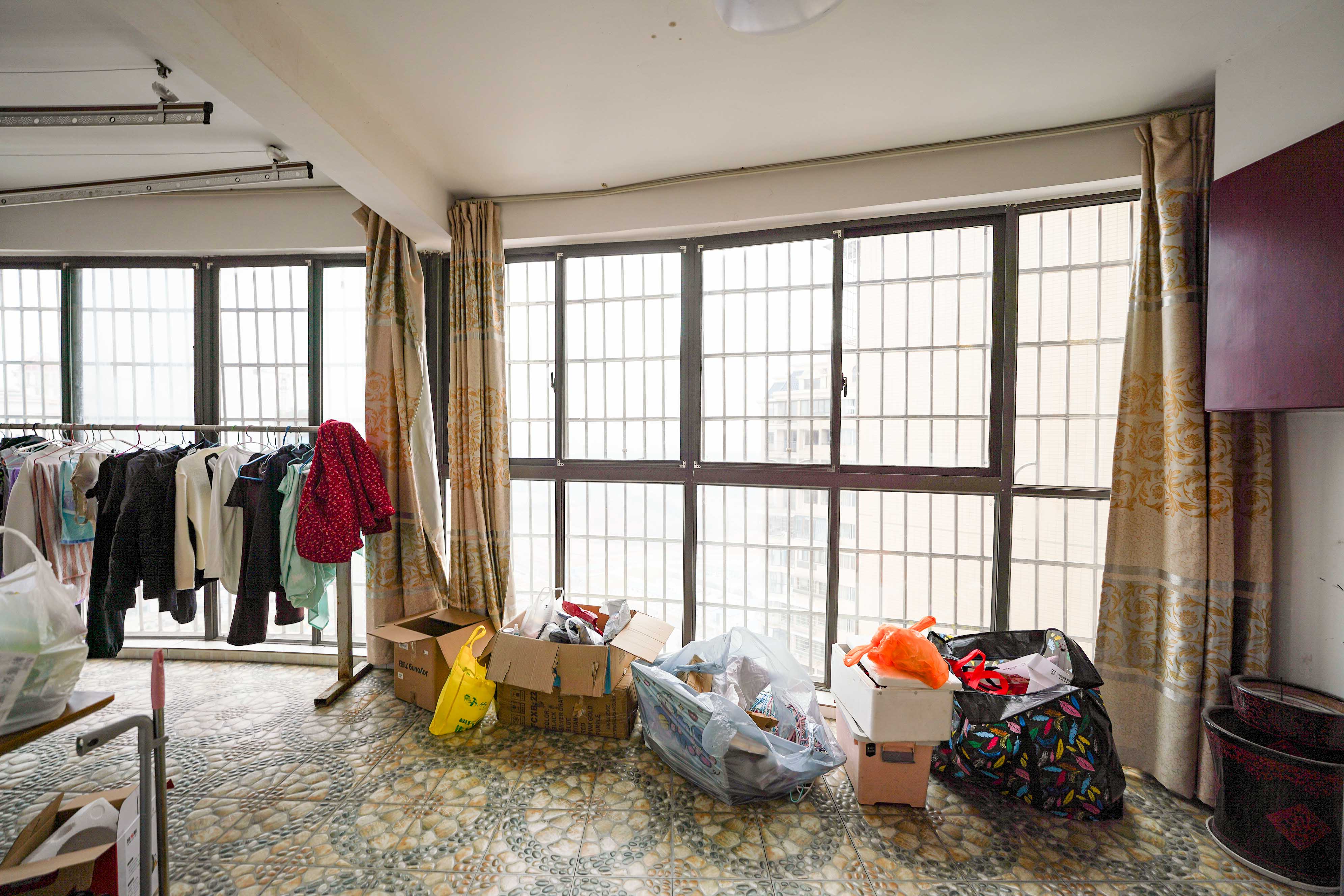 幸福庄园 4室2厅2卫 92.0万 幸福庄园 4室2厅2卫 92.0万阳台