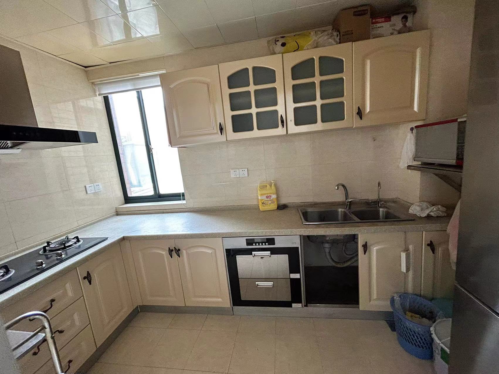 西域名邸  3室2厅2卫    60.0万 西域名邸  3室2厅2卫    60.0万室内图