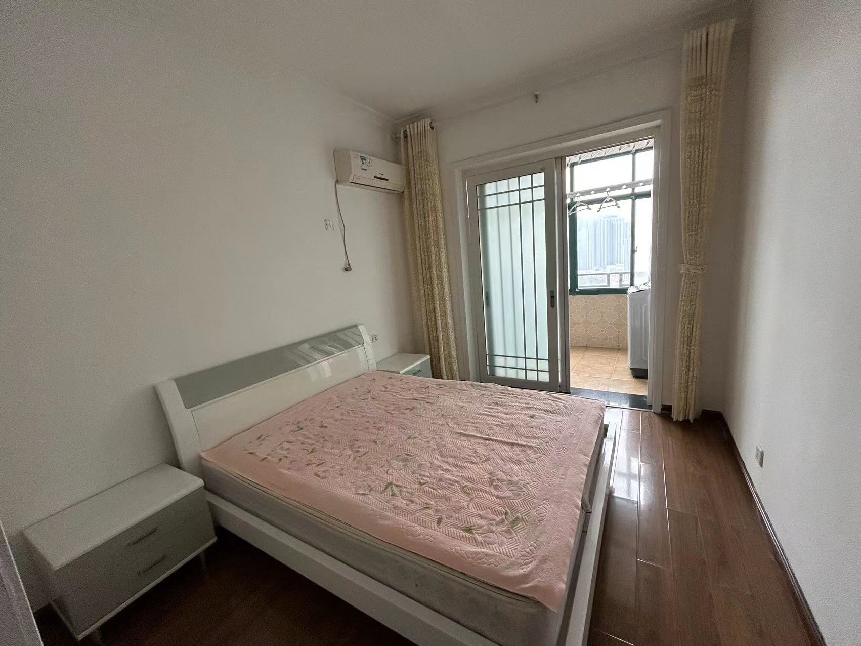 西域名邸  3室2厅2卫    60.0万 西域名邸  3室2厅2卫    60.0万室内图