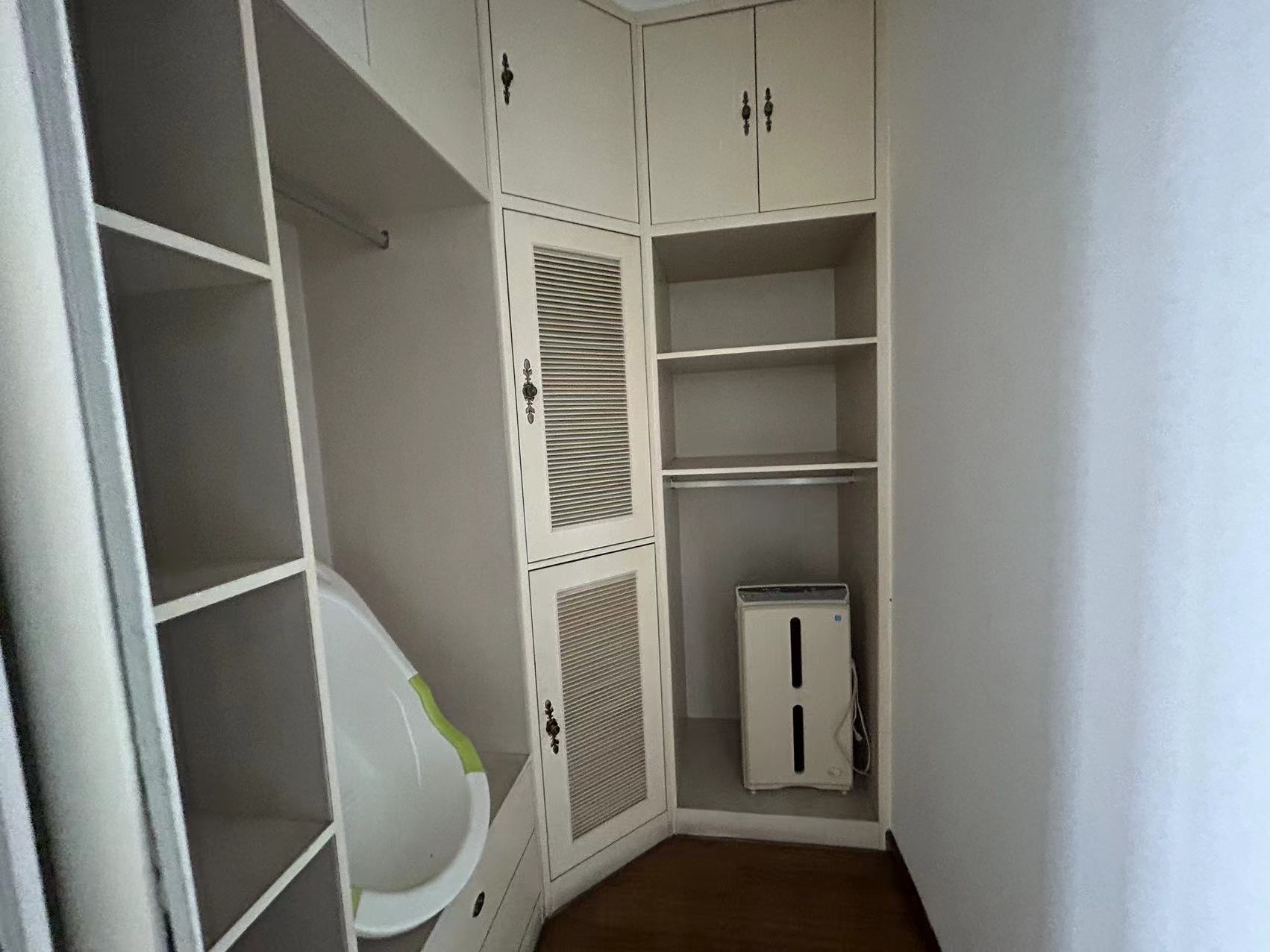 西域名邸  3室2厅2卫    60.0万 西域名邸  3室2厅2卫    60.0万室内图