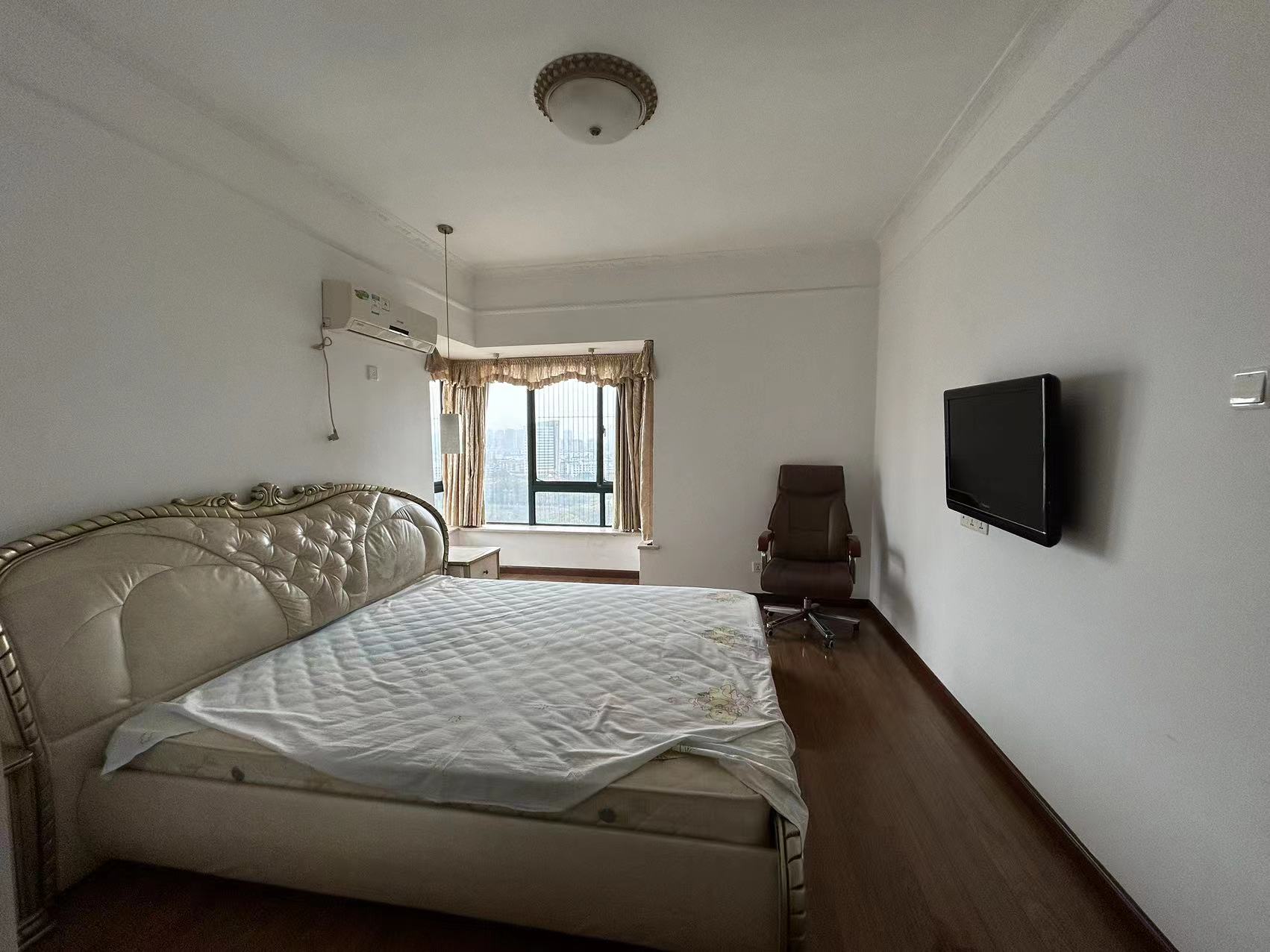 西域名邸  3室2厅2卫    60.0万 西域名邸  3室2厅2卫    60.0万室内图