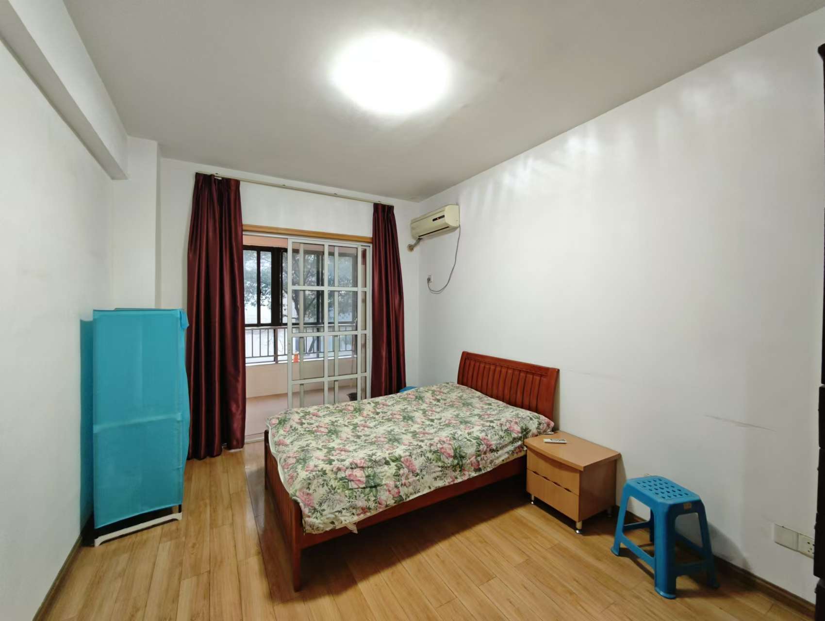 湖南省地震局单位宿舍 4室2厅2卫 3000.0元/月 湖南省地震局单位宿舍 4室2厅2卫 3000.0元/月室内图