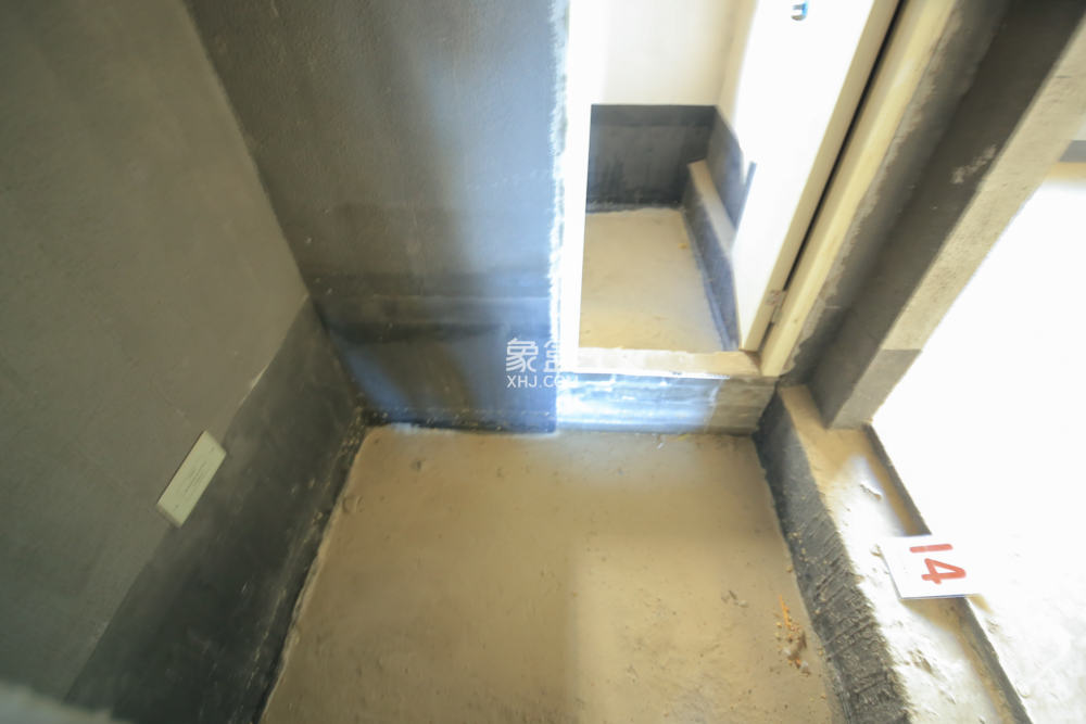 世茂璀璨天城 4室2厅1卫 1400.0元/月 世茂璀璨天城 4室2厅1卫 1400.0元/月室内图